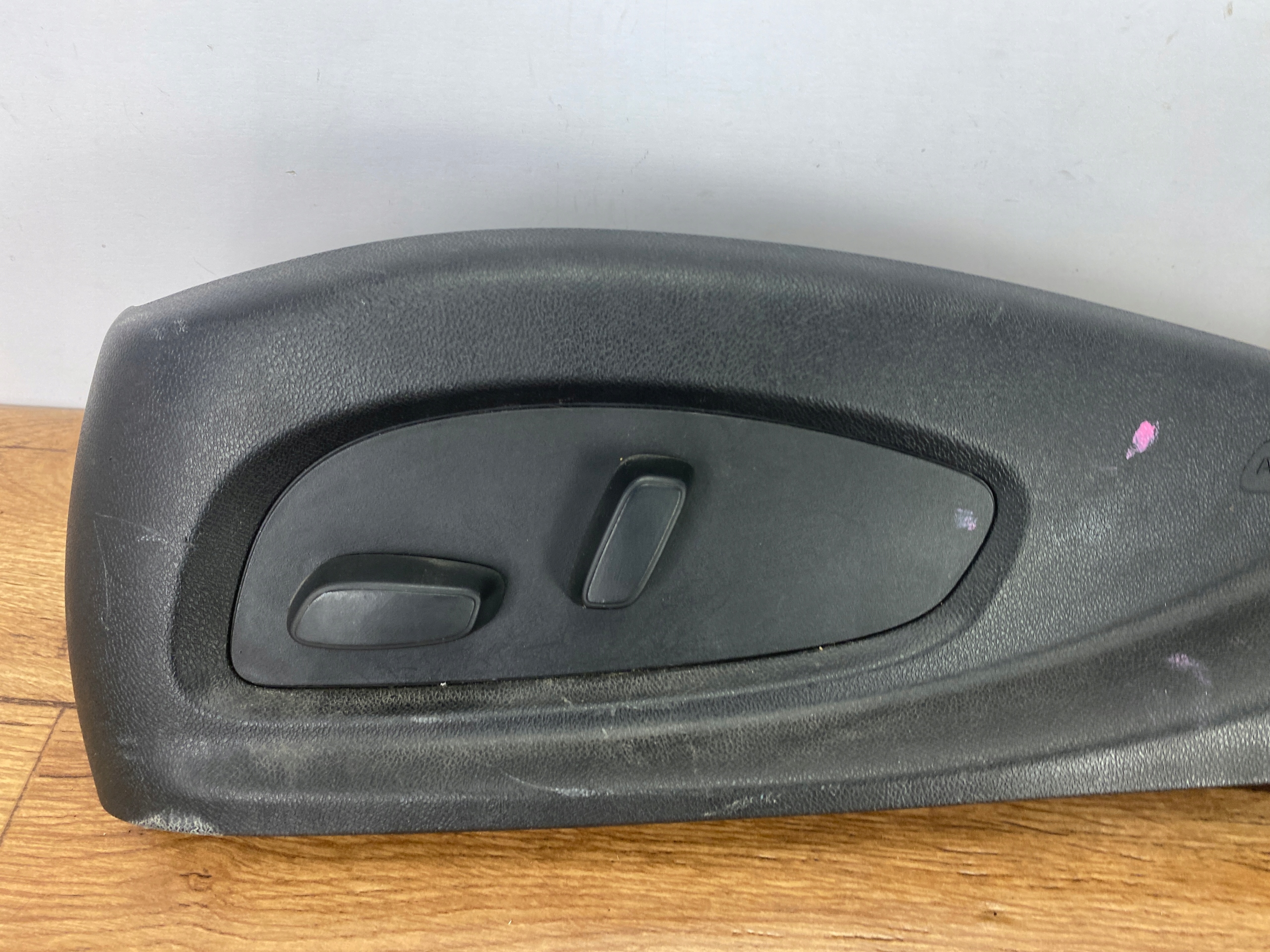 Panel Blende Abdeckung Seitlich SITZ Chevrolet Camaro SS 2016+ USA