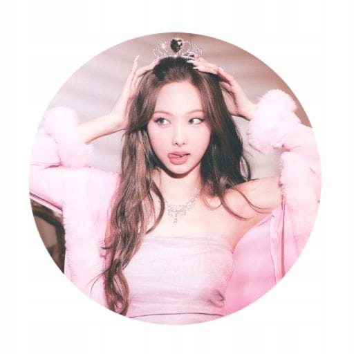 

Magnes Twice Nayeon K-pop 58mm