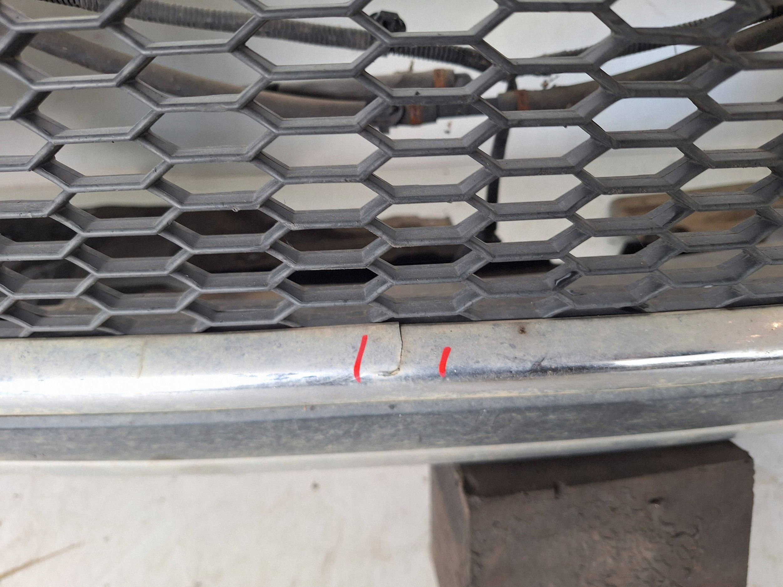 MITSUBISHI OUTLANDER II LIFT 10-13 bumper + XENON