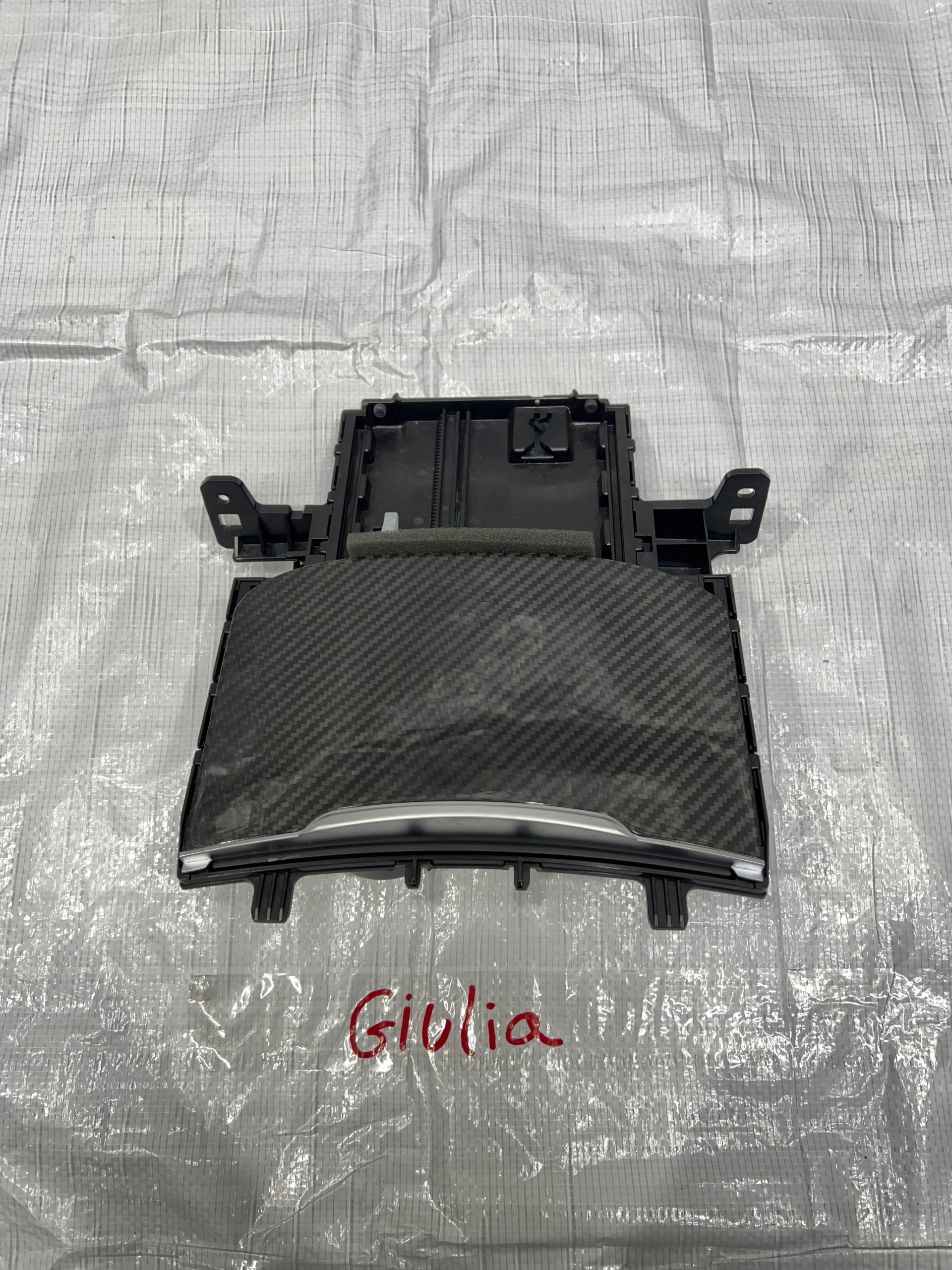ALFA ROMEO GIULIA бардачок Держатель на Carbon