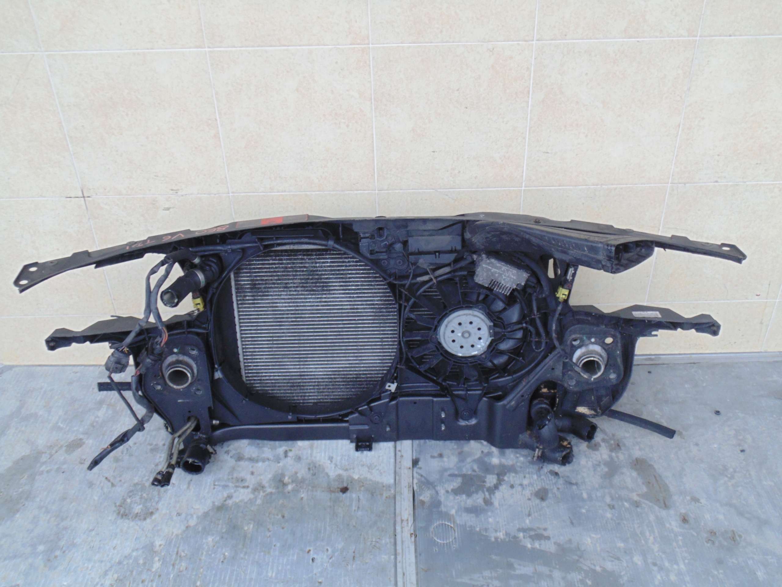 support panel for radiators pillar AUDI A4 8E0 2.5 TDI V6