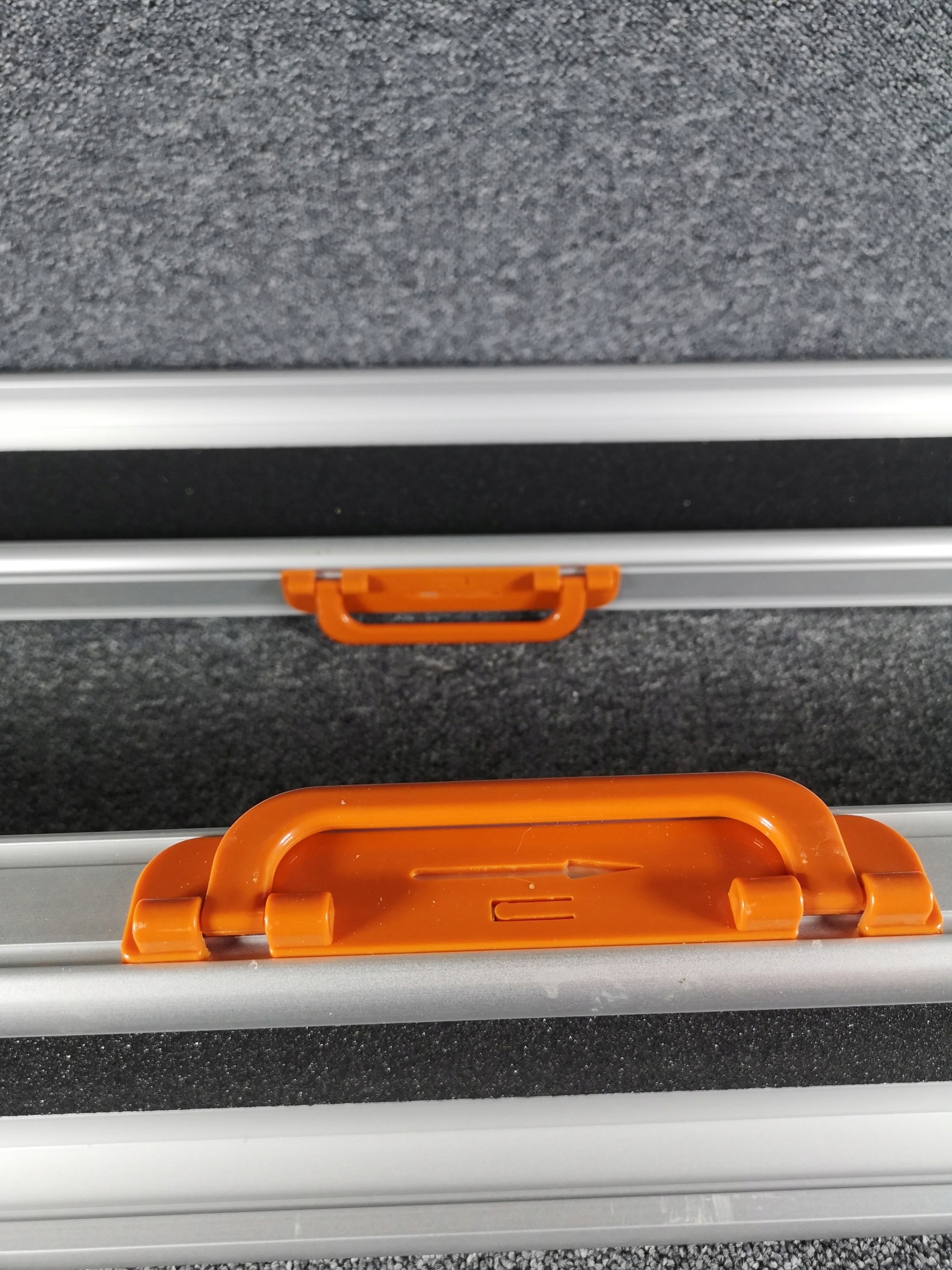 B863483d494185109b6d4988d168