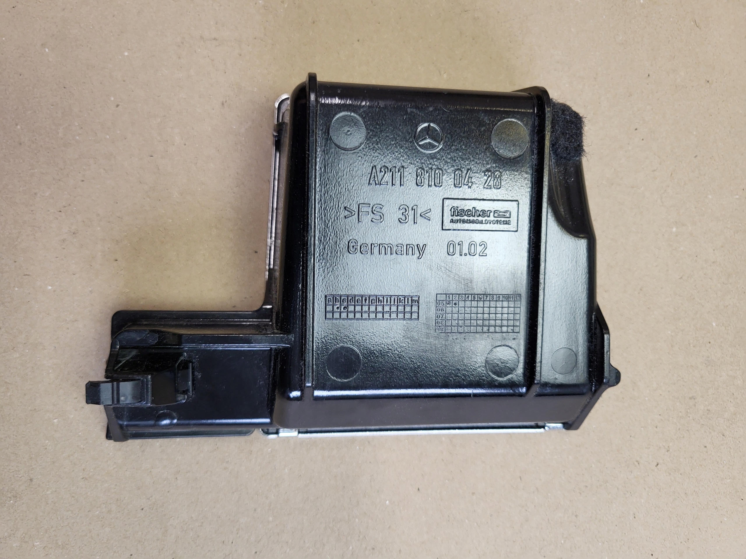 Cendrier Boîte a gant passager Insert Console MERCEDES E-KL W211 A2118100428 OE EU