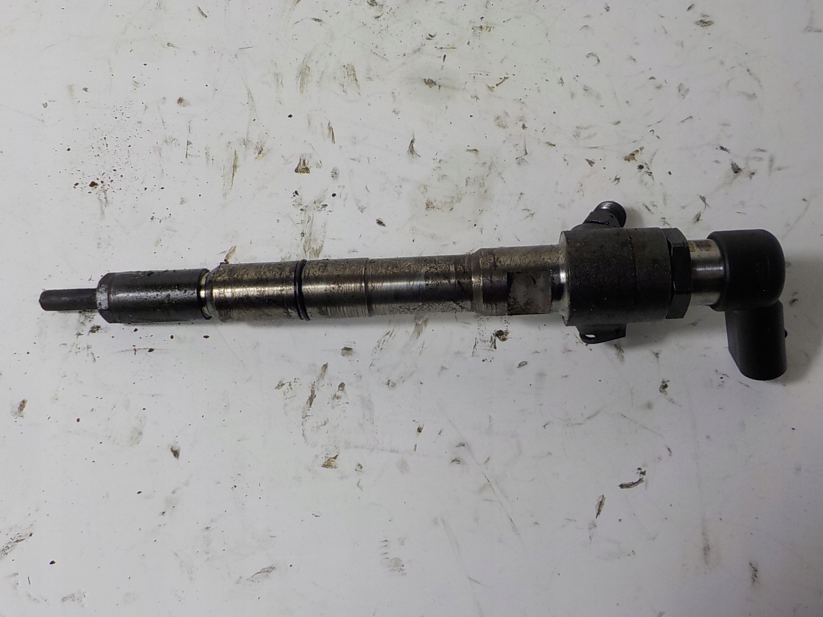 VOLKSWAGEN PASSAT B7 injector 03L130277S 1.6 TDI CONTINENTAL