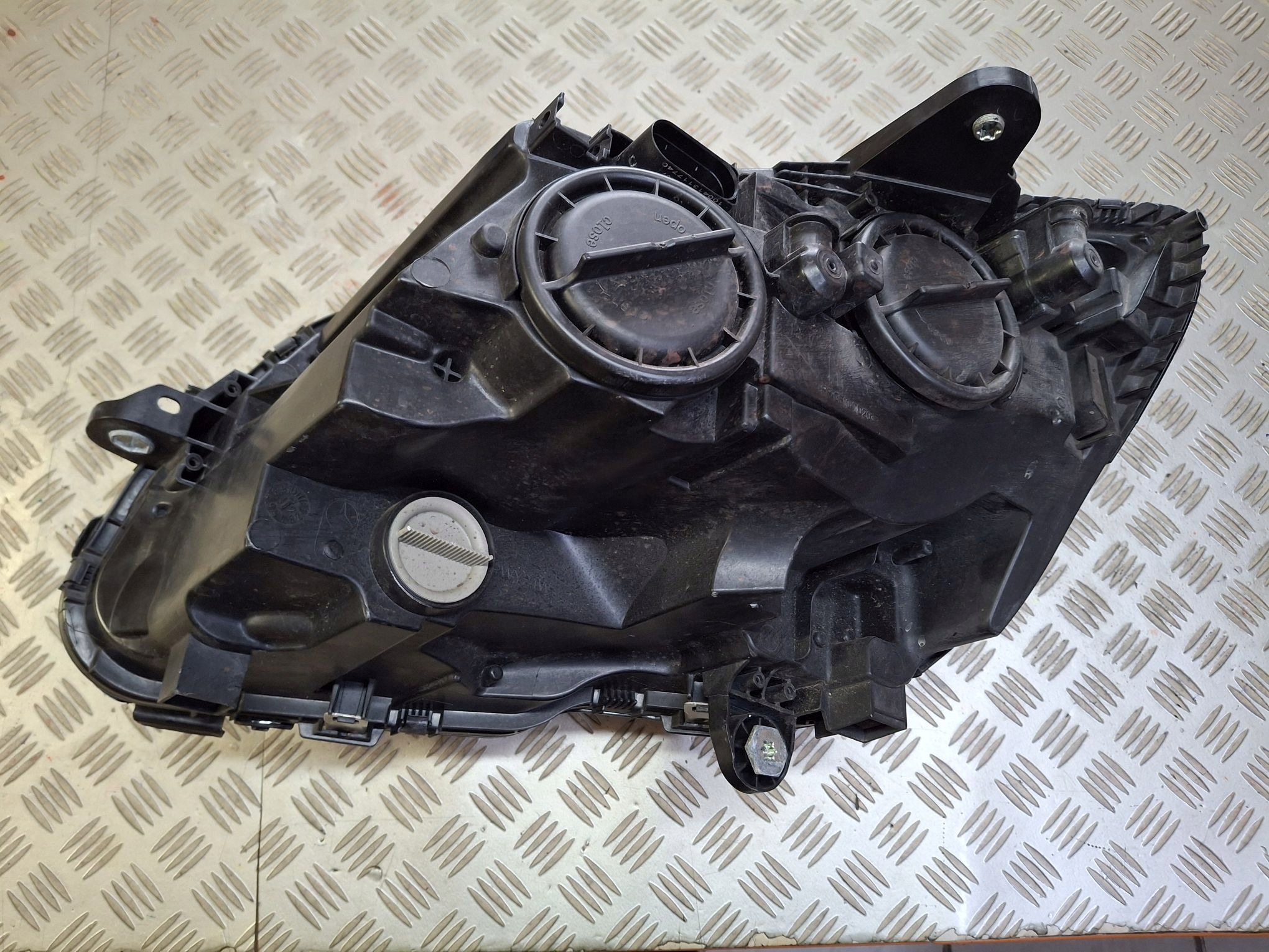 light right front normal MERCEDES C-class W205 2014R->