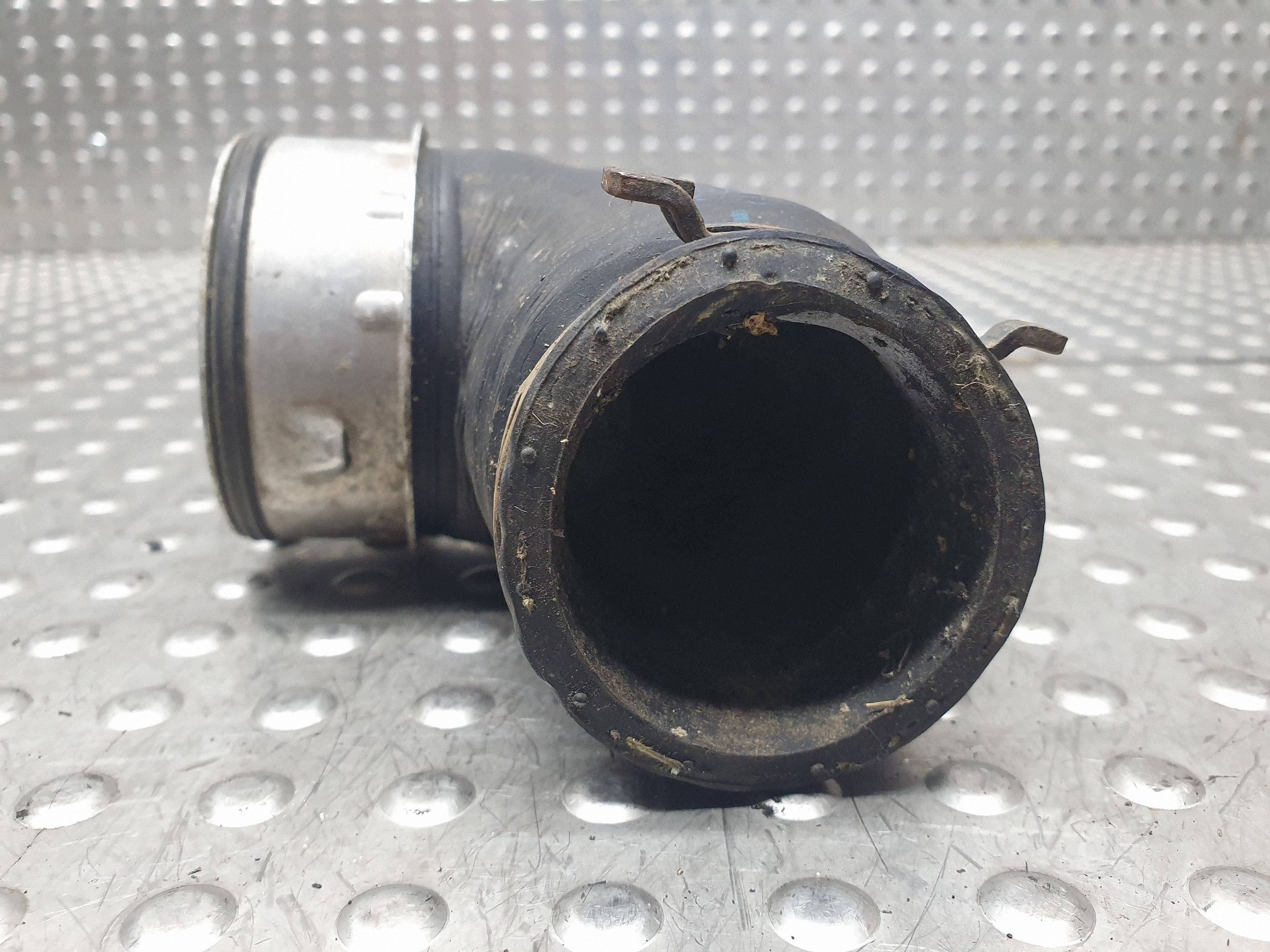 cijev prijenos interkulera 3B0145834P VW PASSAT B5 AUDI A4 B6 1.9 TDI