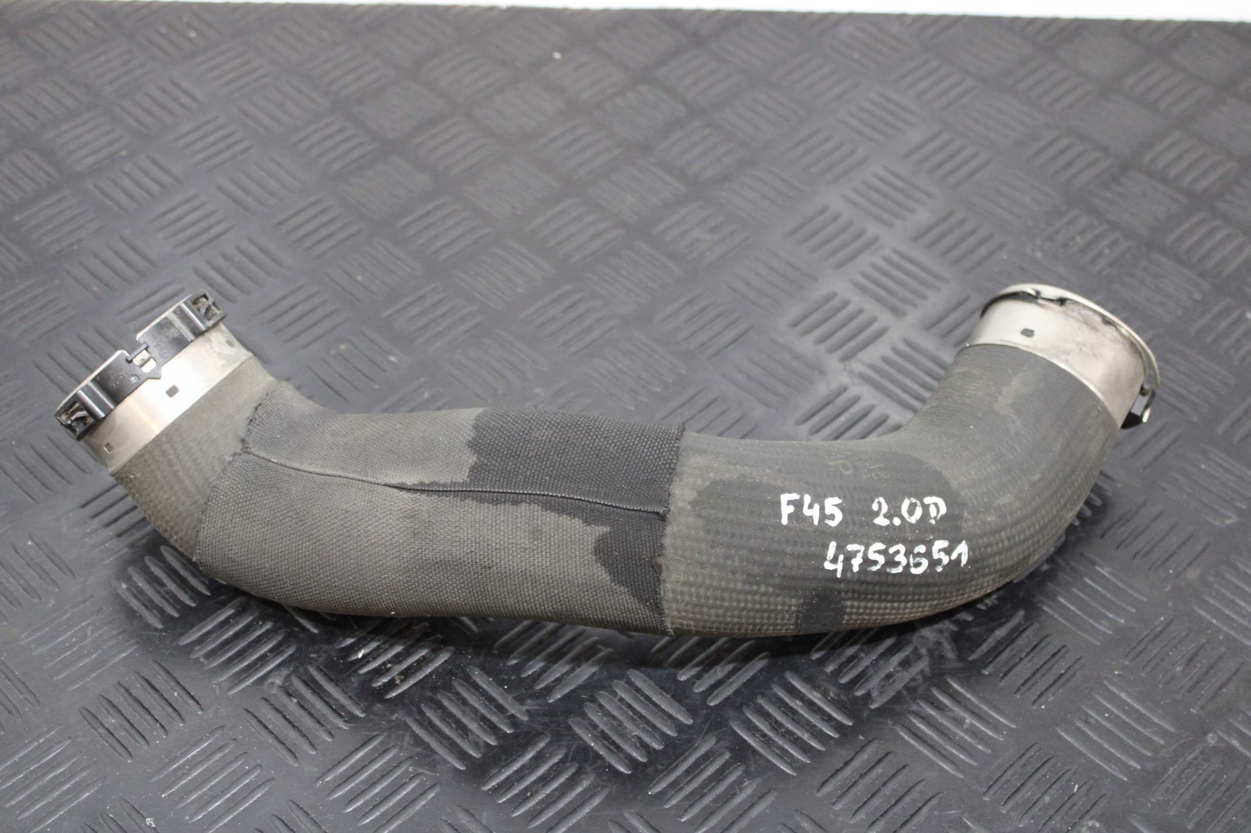 hadice vedení intercoolera 4753651 BMW 2 F45 ACTIVE TOURER