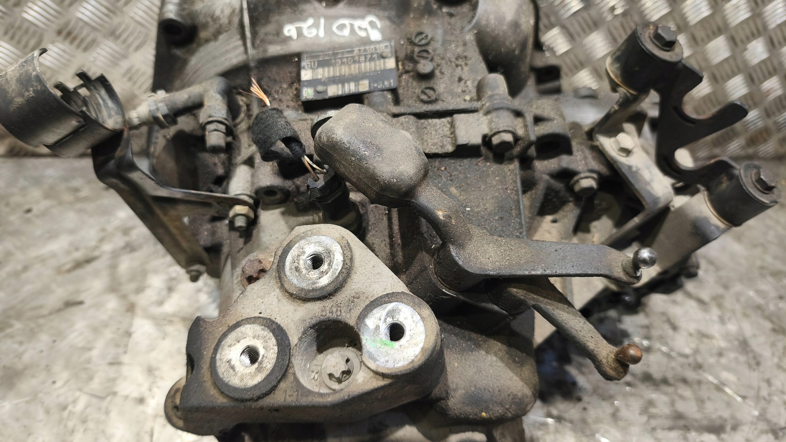 Getriebe OPEL VECTRA 2003r 2.2D GU 13101871