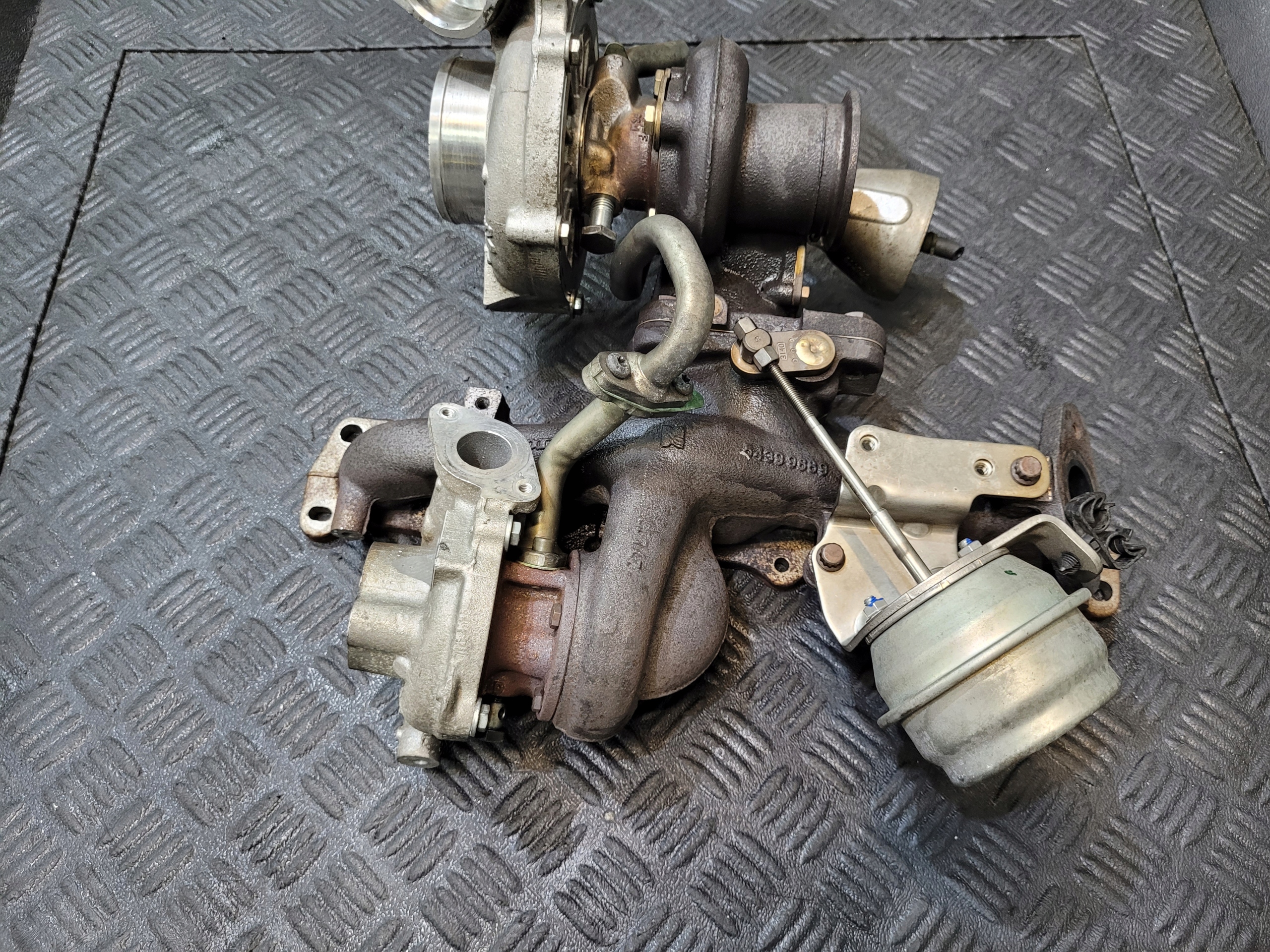 TURBO turbo 36010145 36010146 VOLVO XC60 e 2.4 D5 AWD