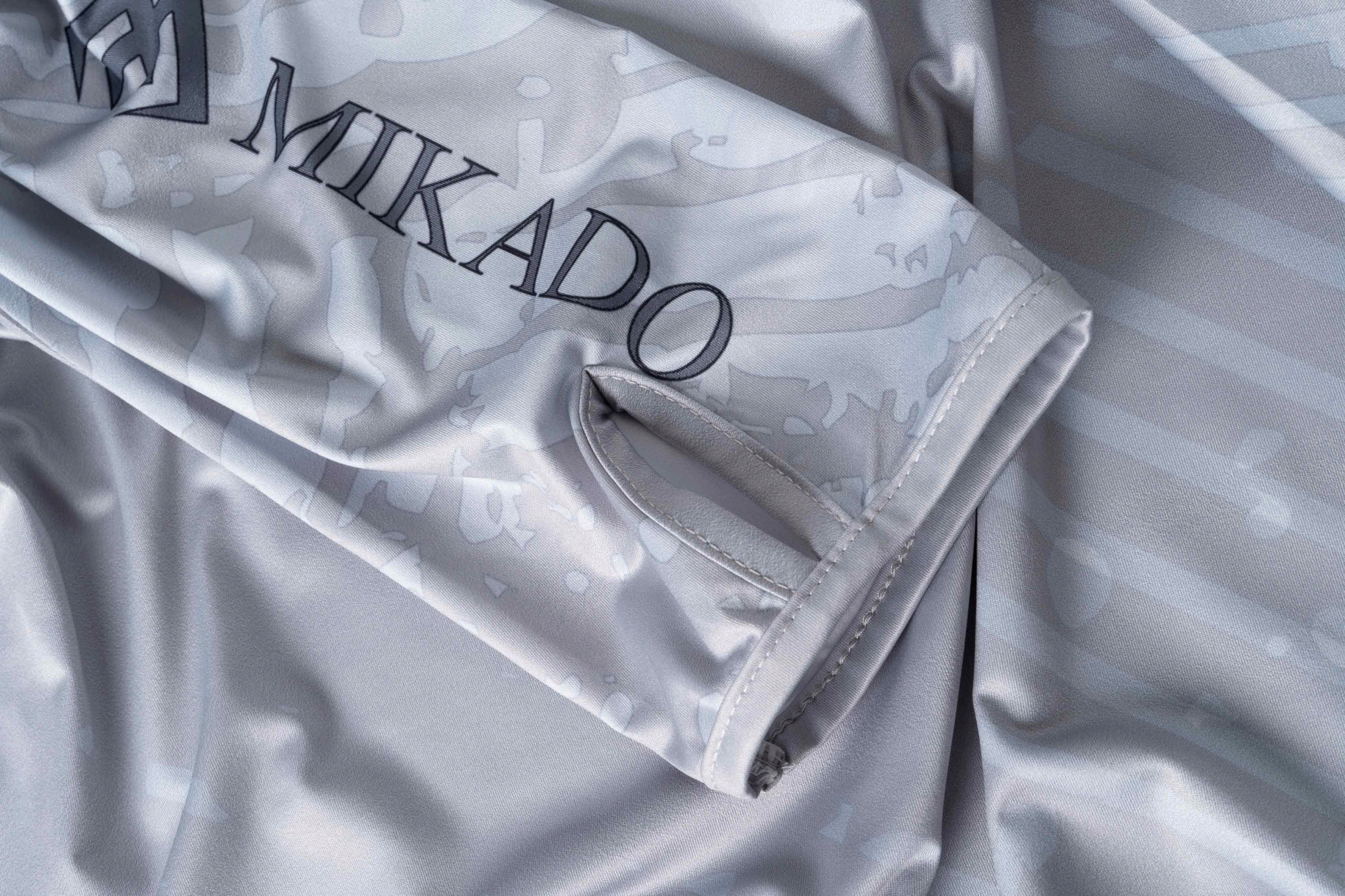 Mikado BLUZA - Z KAPTUREM Z FILTREM UPF rozm. L Kod producenta UMB-01UPF-L