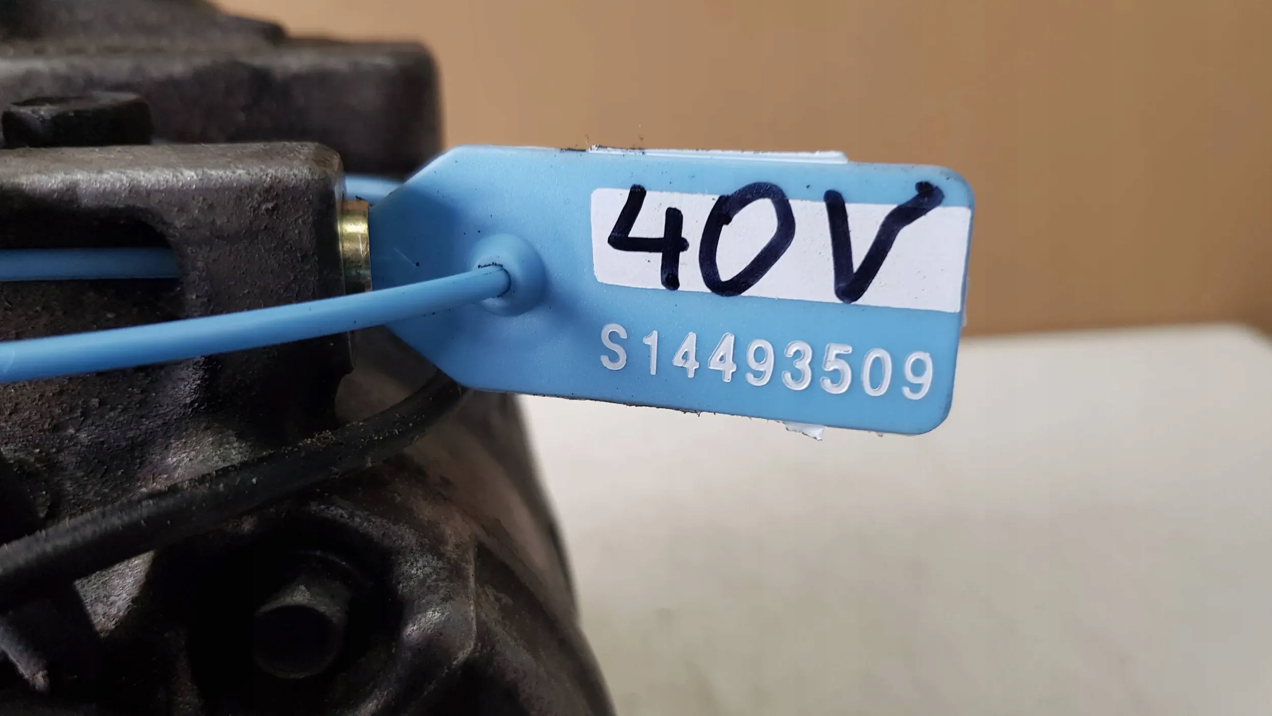 компрессор кондиционера 8D0260808 vw PASSAT B5 РЕСТАЙЛИНГ FL 1.9 tdi