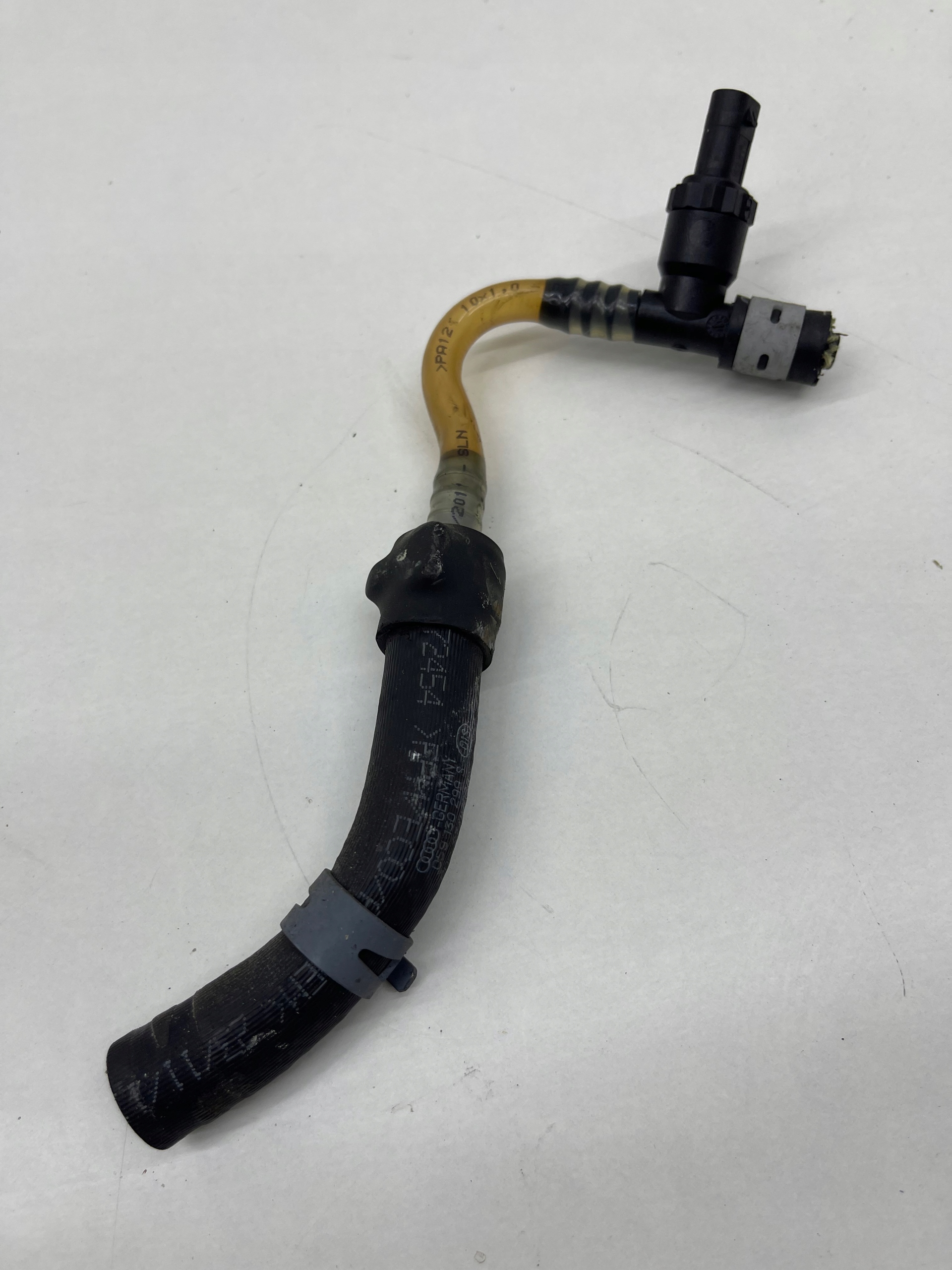 AUDI A7 A6 C7 3.0 TDI CDU CLA fuel line paliwowy + sensor