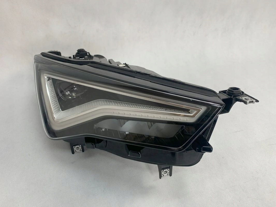 Seat Ateca 20r FL Reflektor right light right 2020 Lift 576941032B