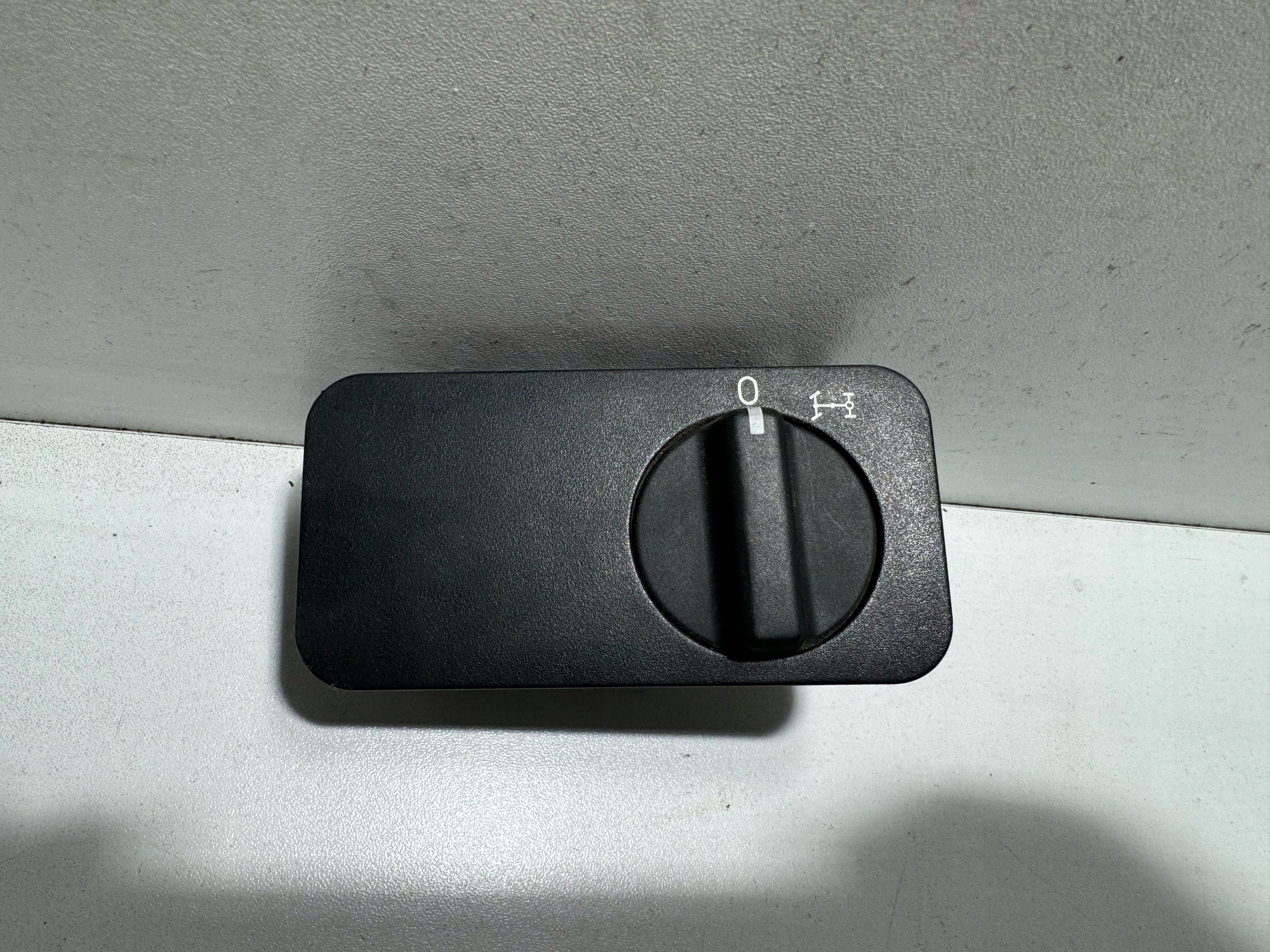 Przełącznik blokady mostu Mercedes Actros Axor Atego