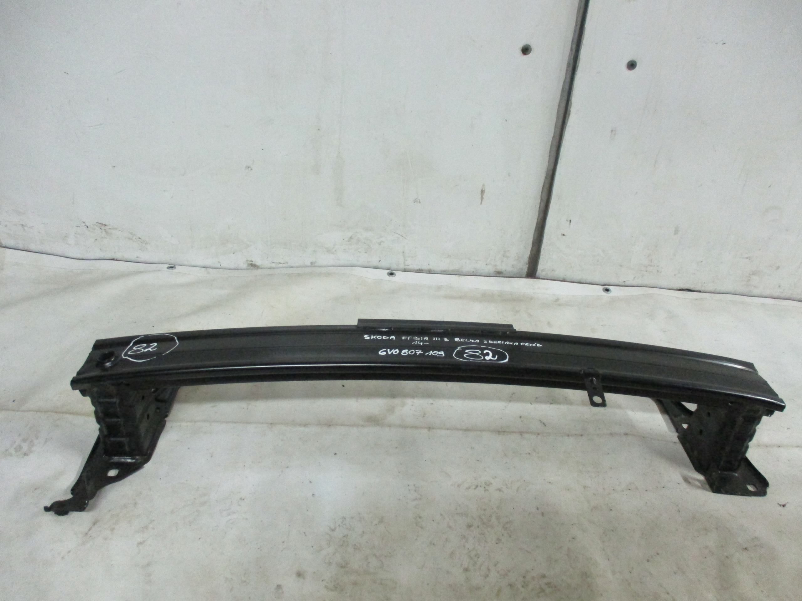 bumper support front Skoda Fabia 3 14r- 6V0807109