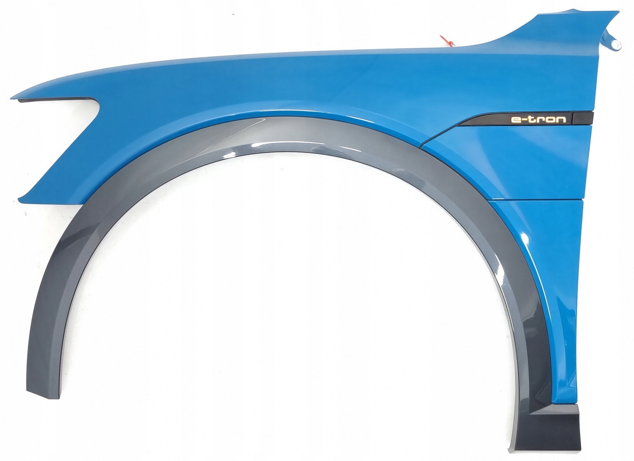 Błotnik lewy przód Audi E-Tron 55 LV5S Numer katalogowy części 4KE821105