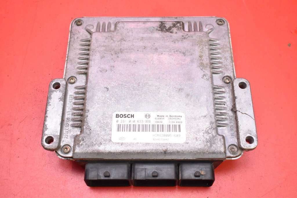 control unit computer of the engine 8200119842 RENAULT TRAFIC 2 II 1.9 DCI 82 KM