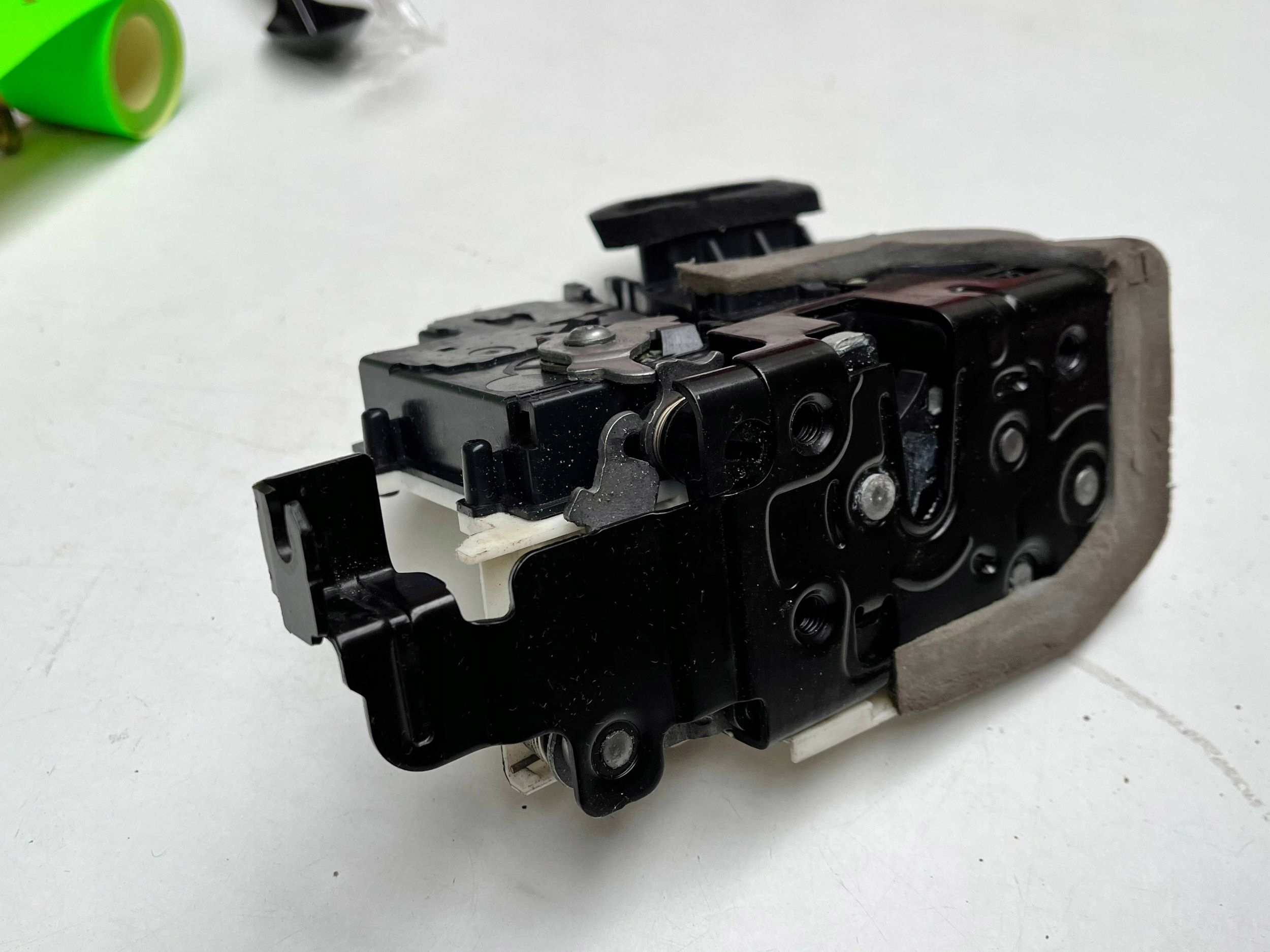 original lock door right front Audi RS Q8 4K1837016K !J