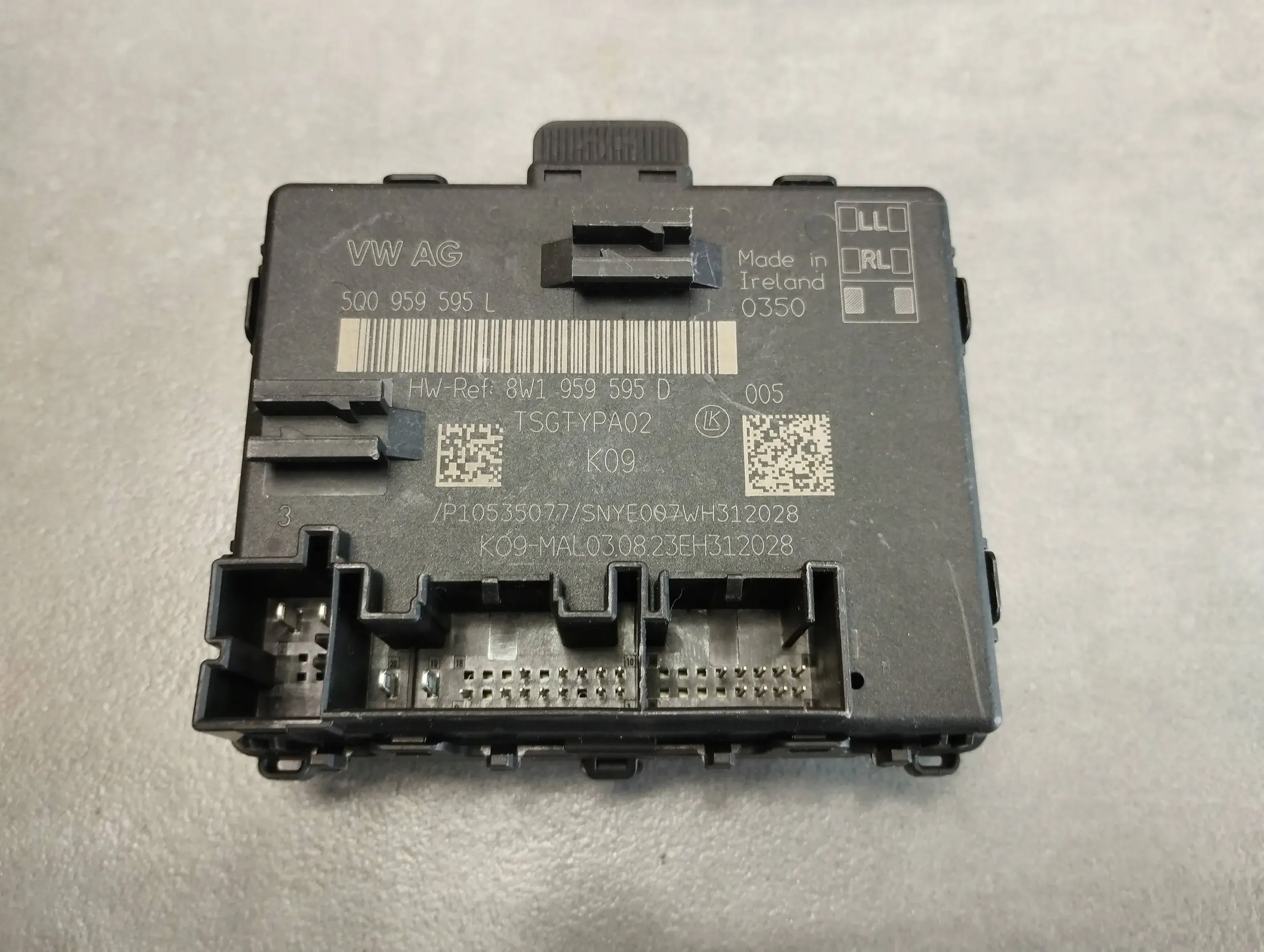 Audi S3 A3 8Y MODUŁ DRZWI LEWY TYŁ 5Q0959595L