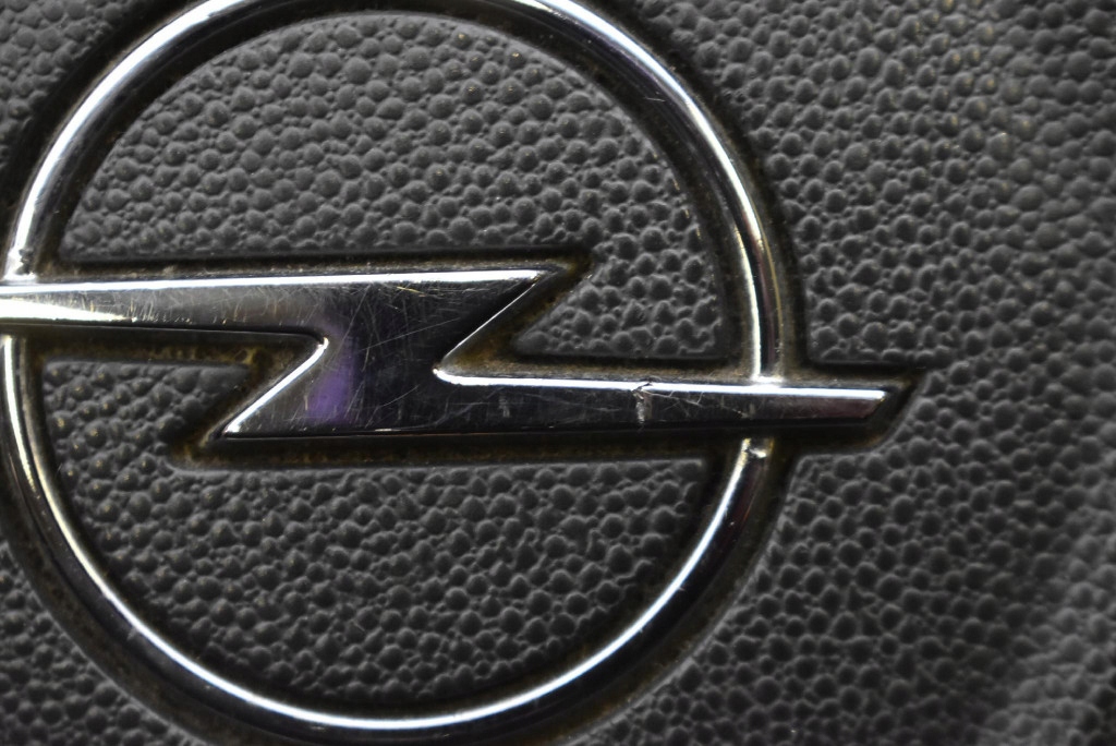 airbag driver´s 13235770 OPEL CORSA D 06-11