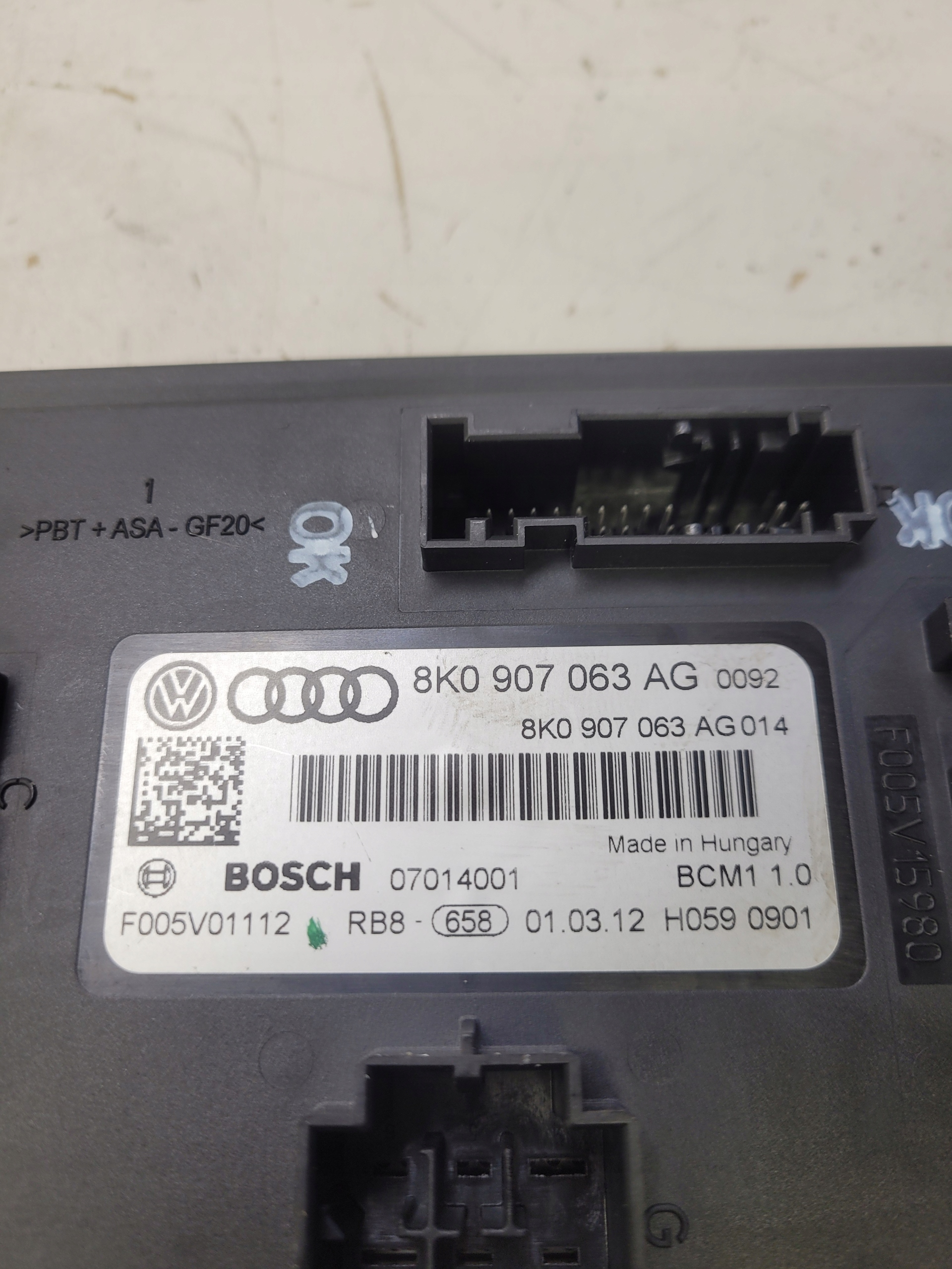 module control unit KOMFORTU AUDI A4 B8 A5 8T Q5 8R 8K0907063AG