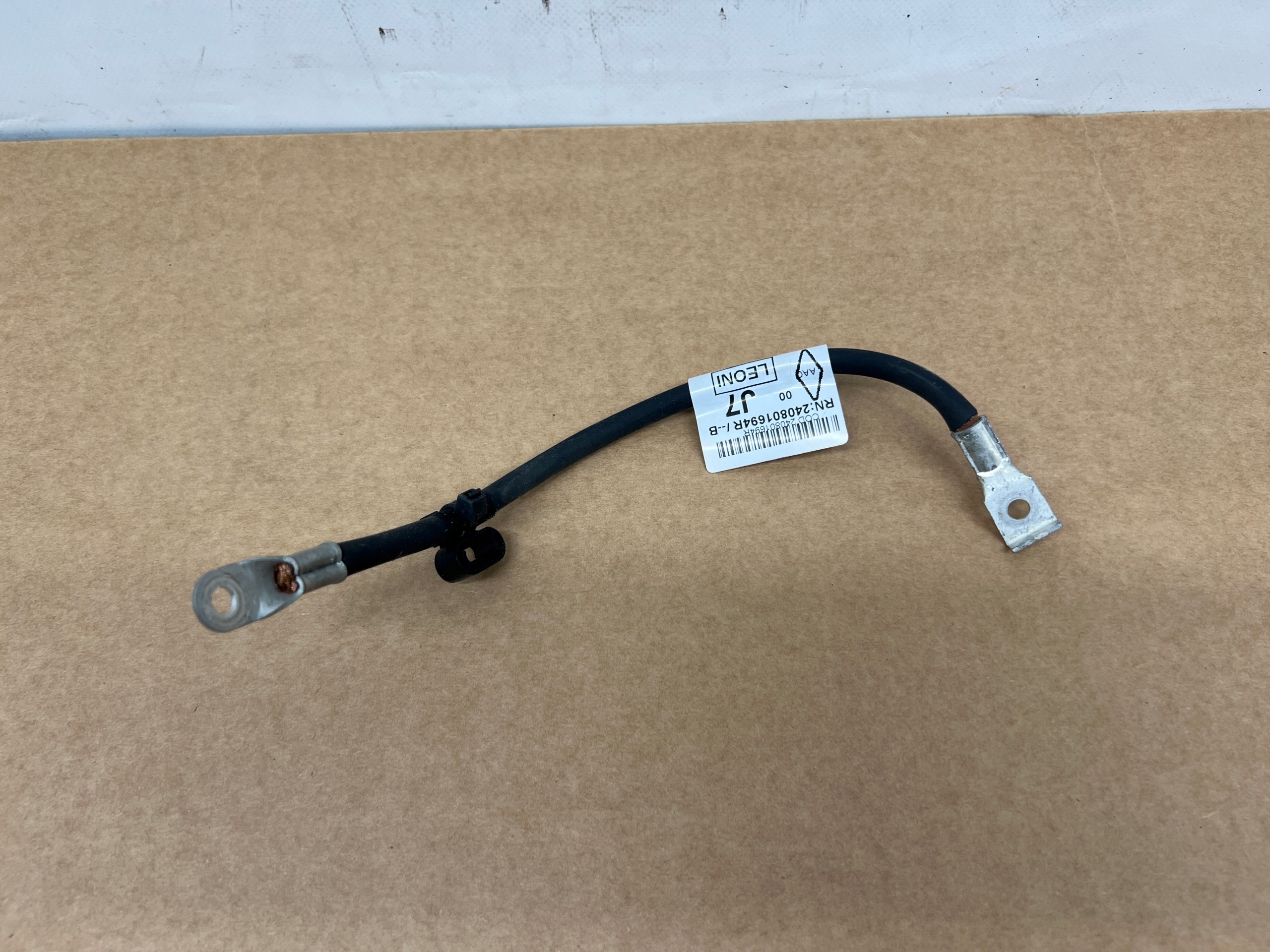 Twingo III Batteriemanagement Sensor 240801694R