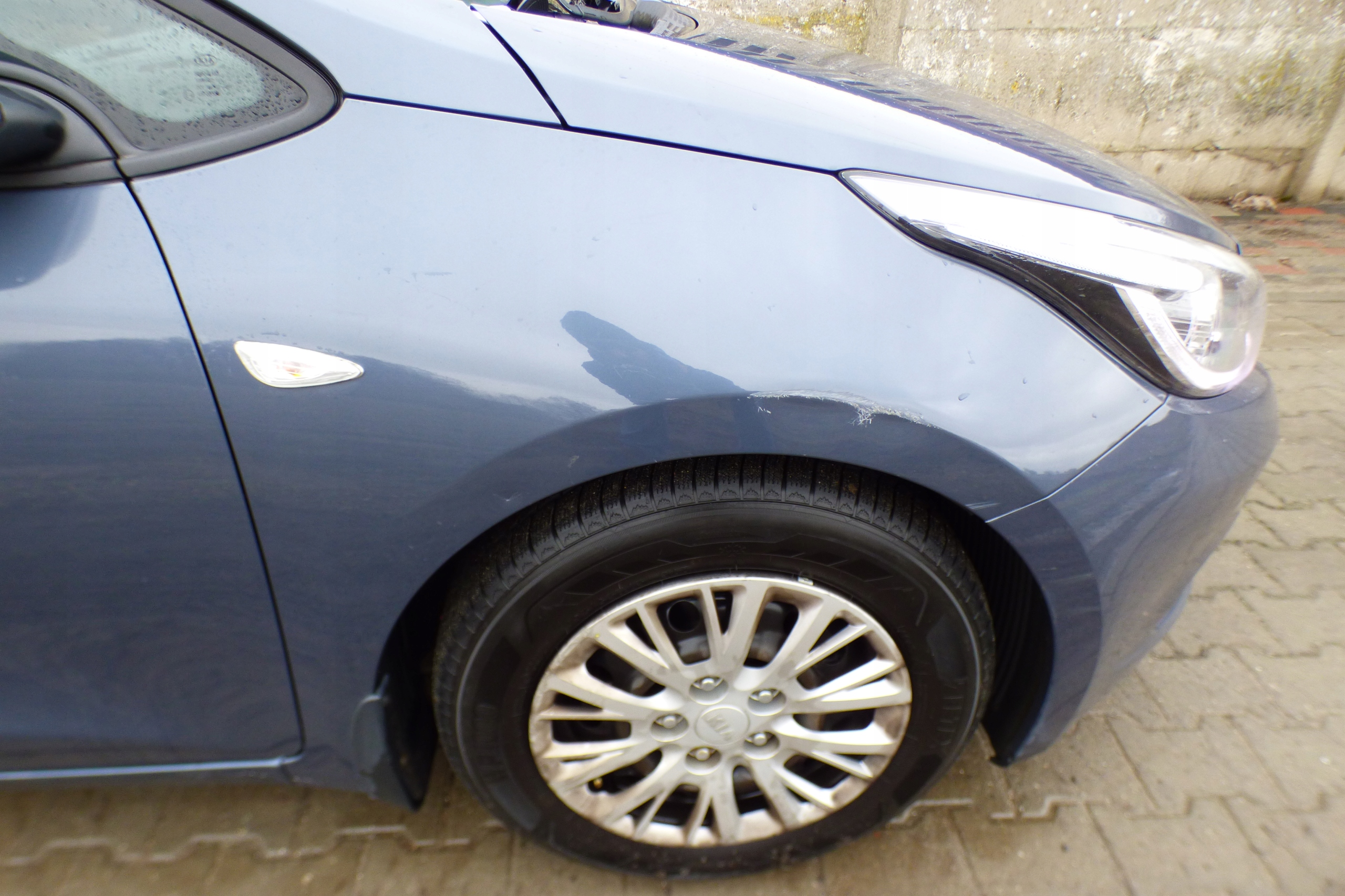 Błotnik prawy przód D7 KIA CEED II