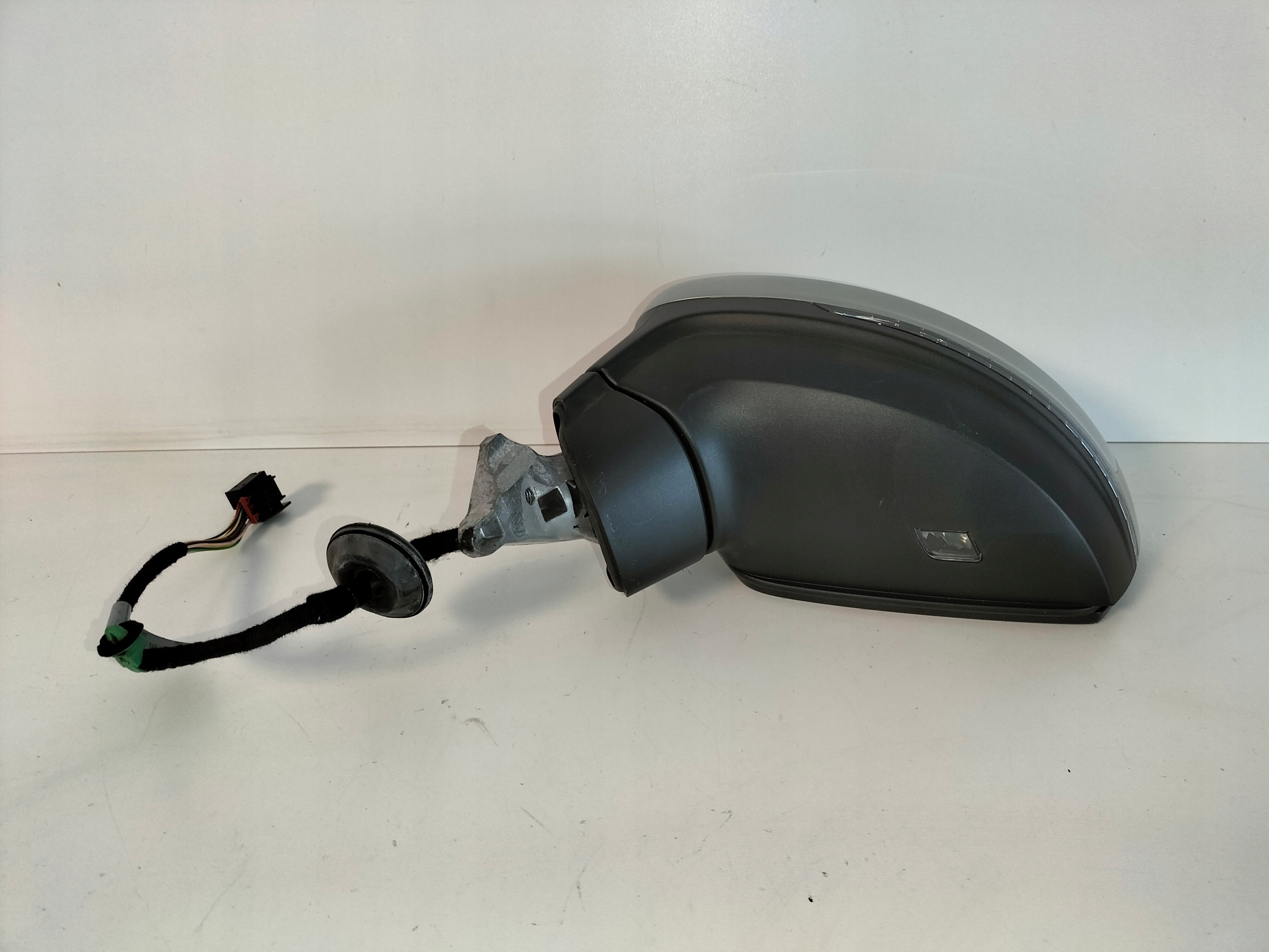 mirror left electrics VW TIGUAN II 16