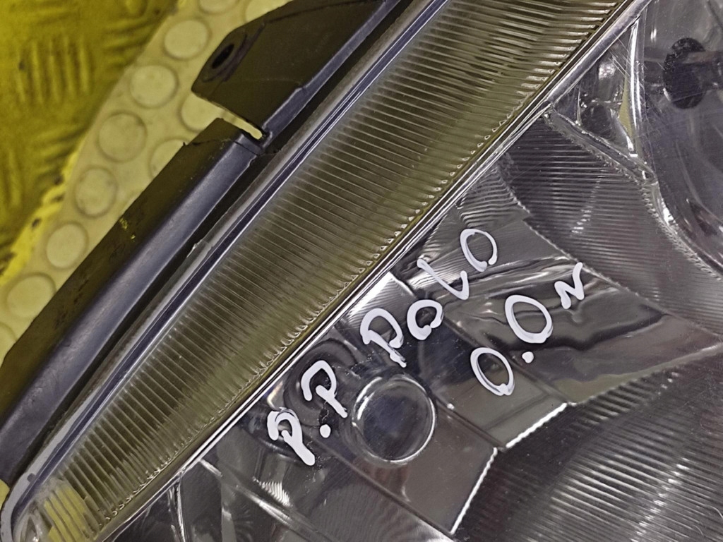 VW POLO III REFLEKTOR light right front