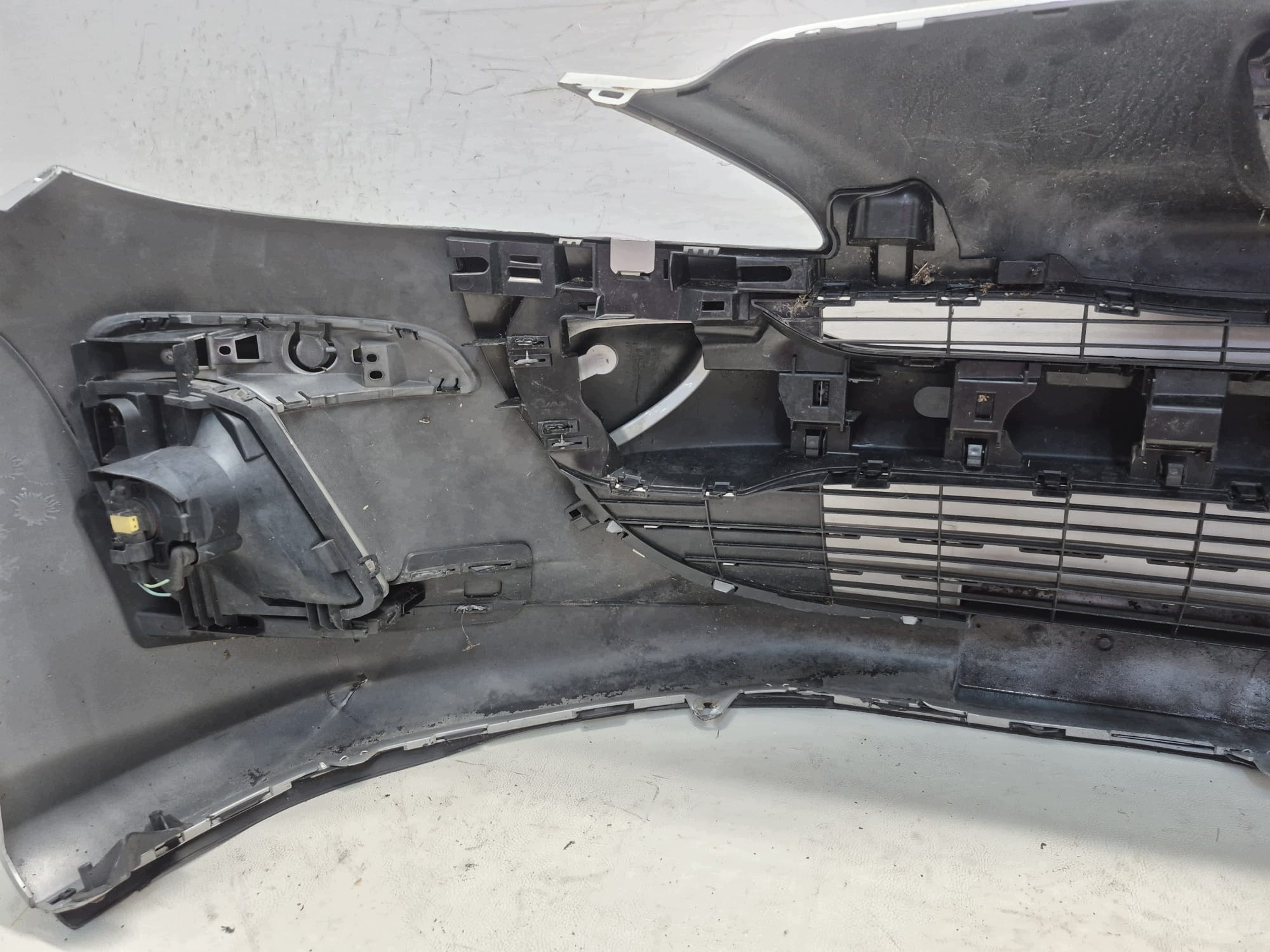 PEUGEOT 308 and T7 07-11 bumper front front 9680484677