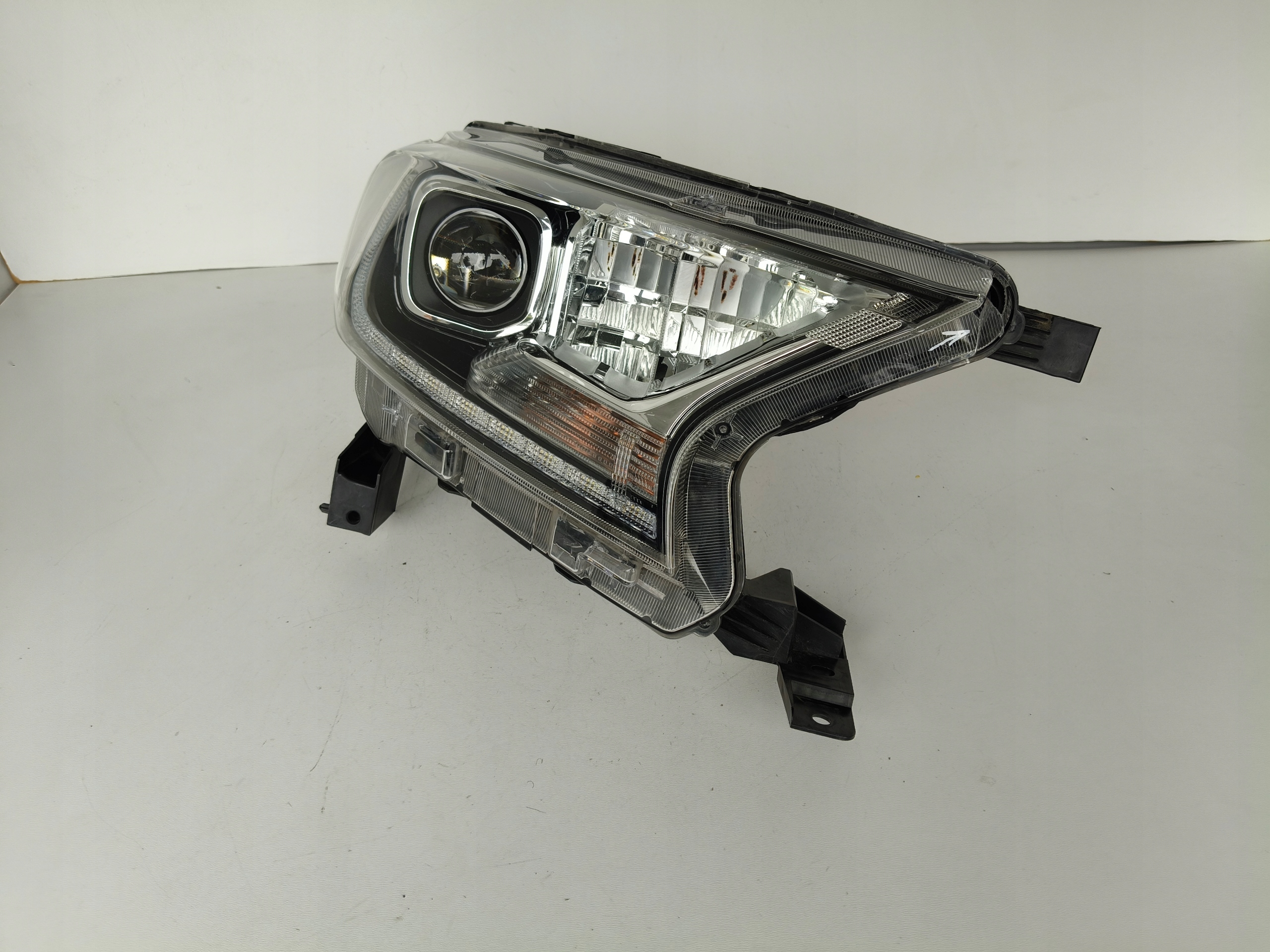 light right REFLEKTOR FORD RANGER 19- LIFT FULL LED