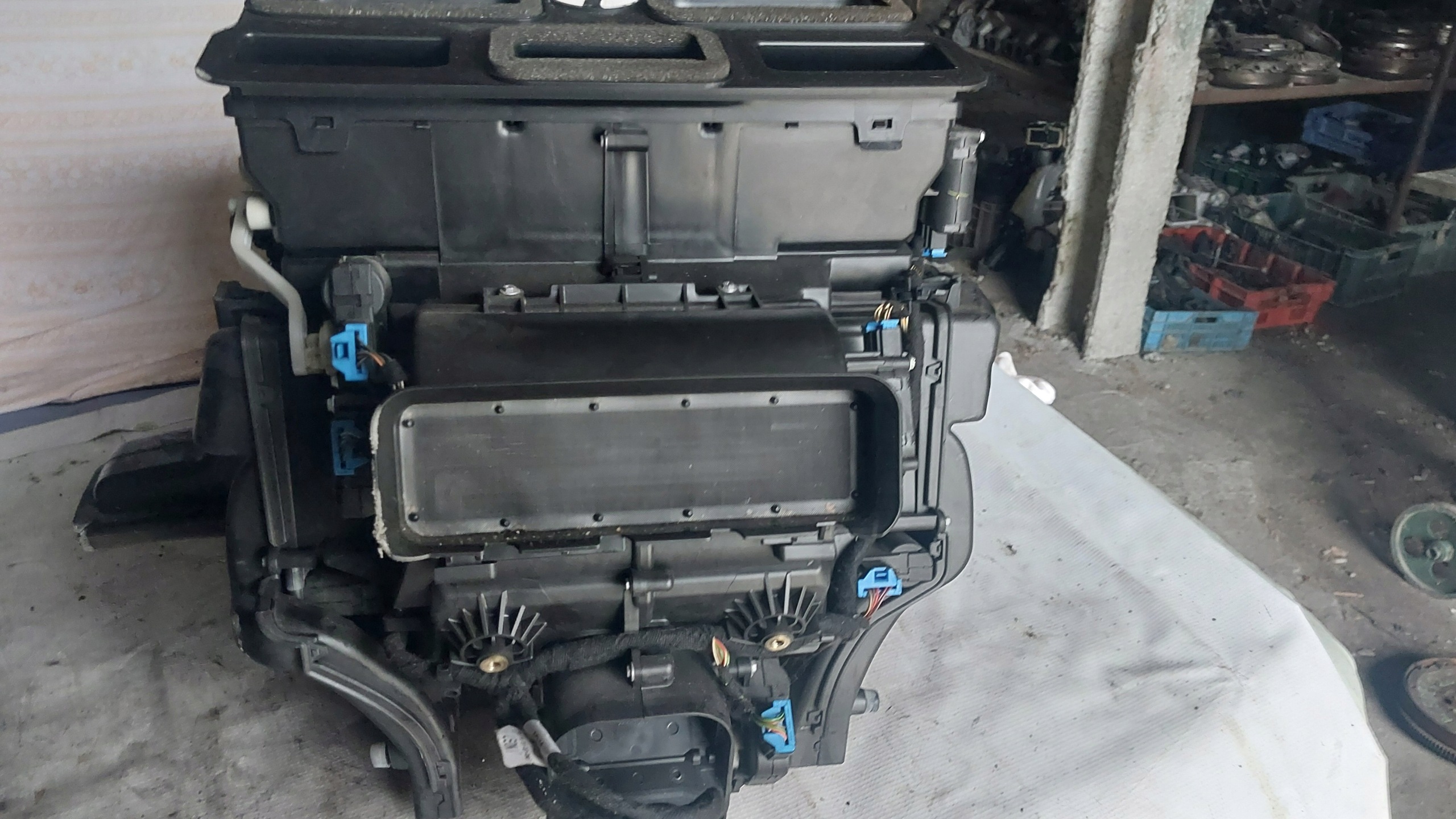 réchauffeur complète KLIMATRONIK AUDI A6 C6 4F1820351N EUROPA