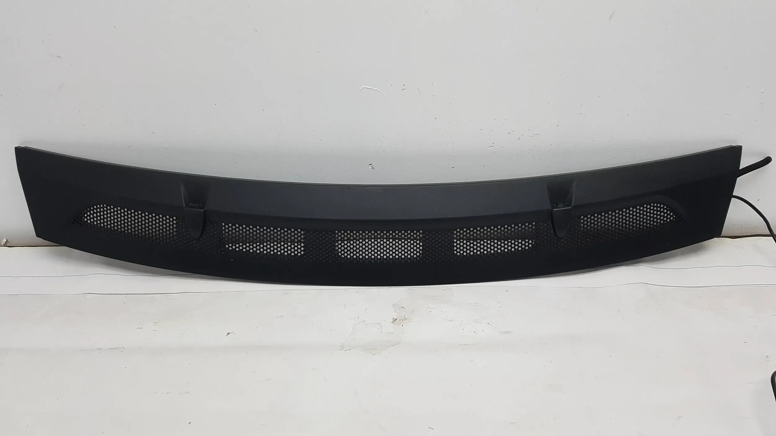 MERCEDES A KLASA W169 PODSZYBIE MASKI