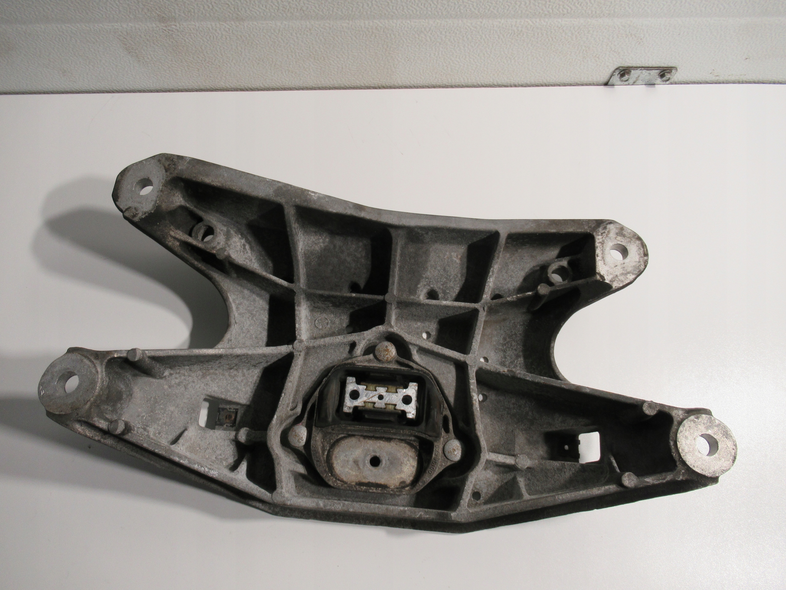 Audi A4 B8 8K holder gearbox mounting 8K0399263AF