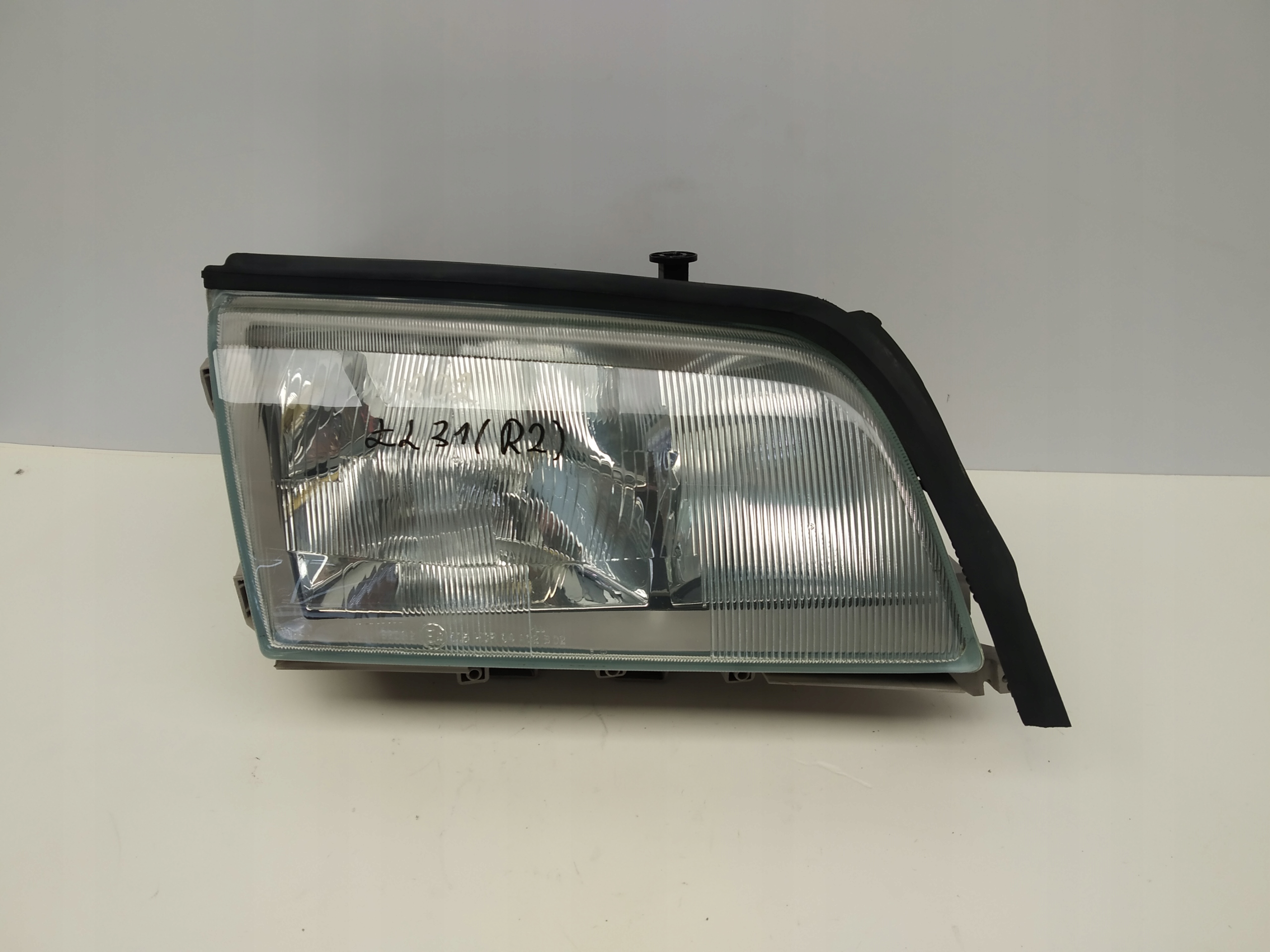 93-97r W202 Mercedes reflektor light front right OM 2028201261 Rarytas