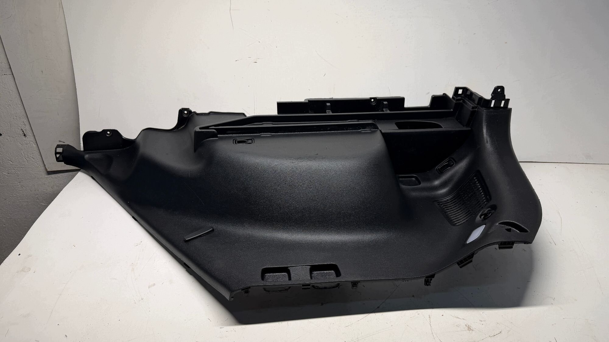 KIA SPORTAGE IV side upholstery boot left left 15-21