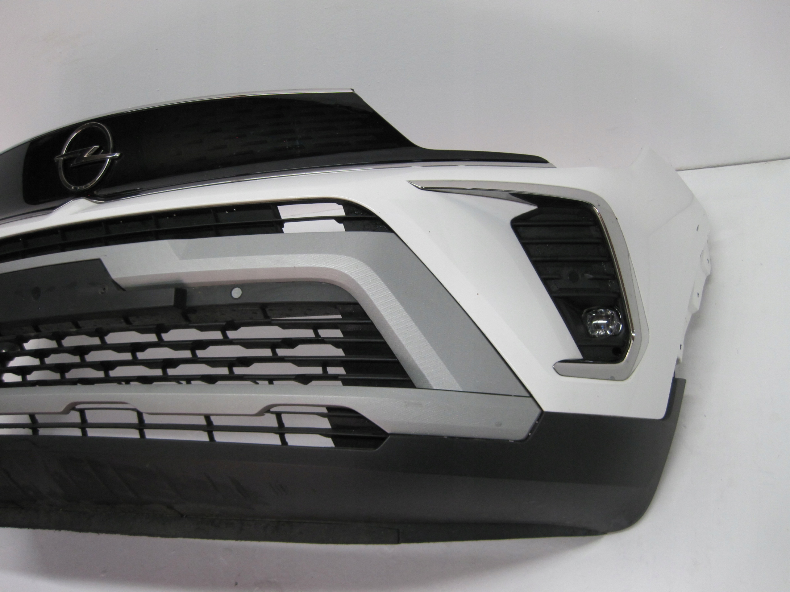 bumper OPEL CROSSLAND X 4 PDC front front