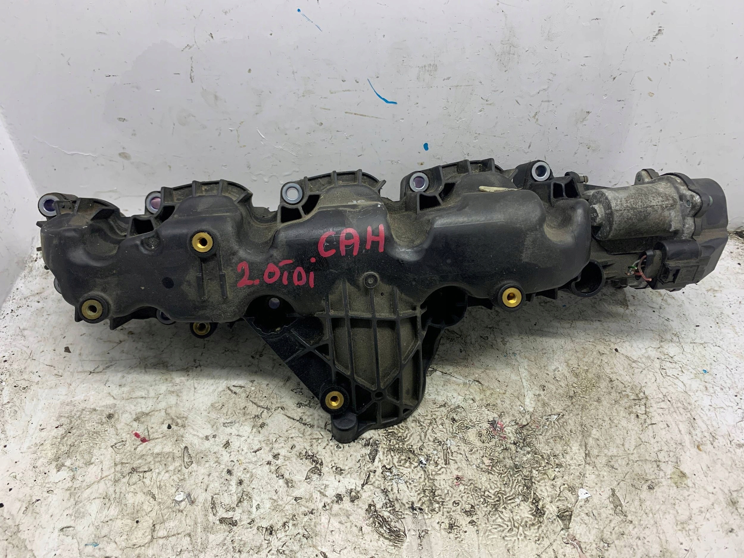 intake manifold 03L129711AG VW AUDI 2.0 TDI CAH