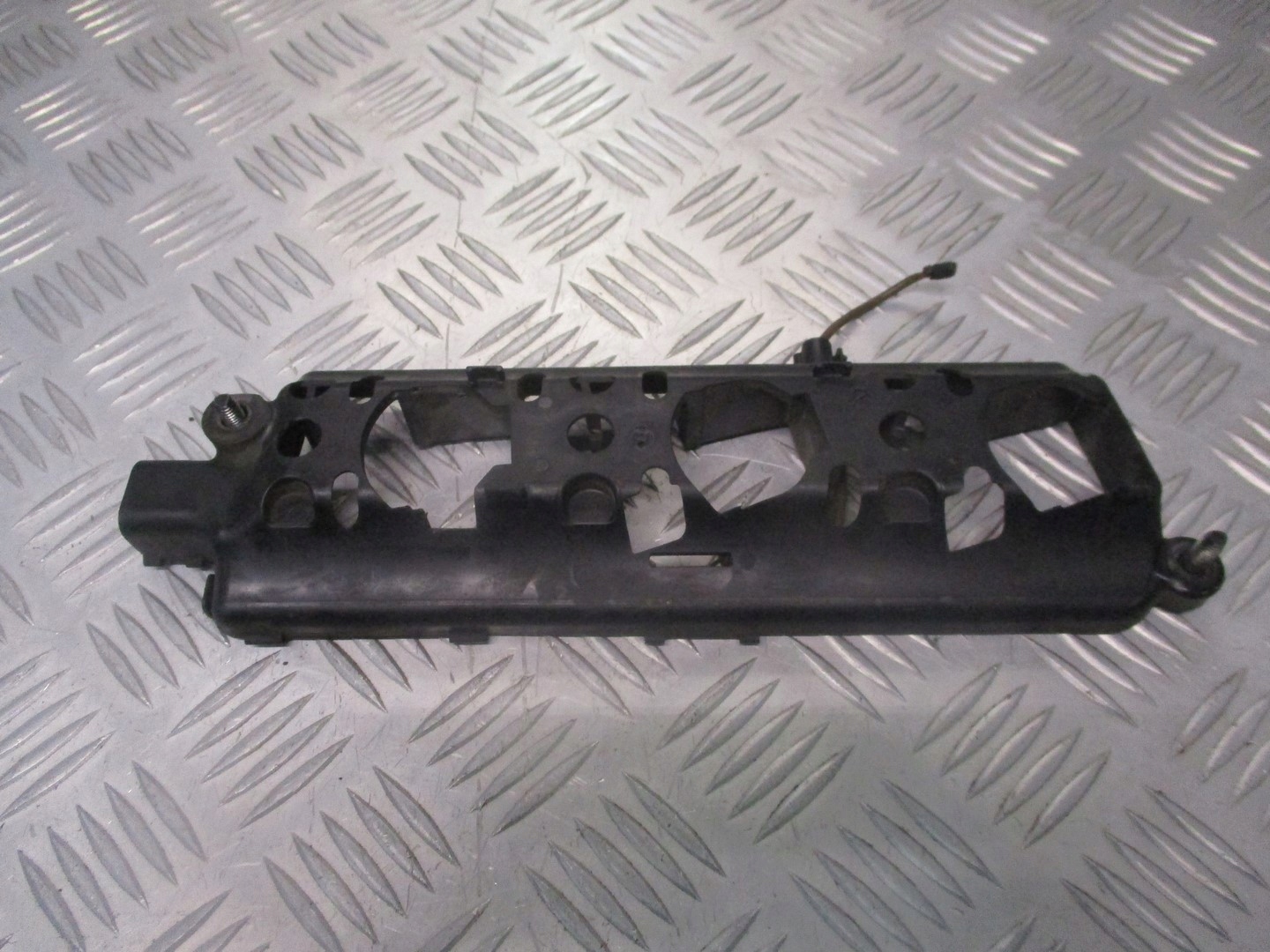 OSŁONA CEWEK ZAPŁONOWYCH VW POLO IV 9N 1.2