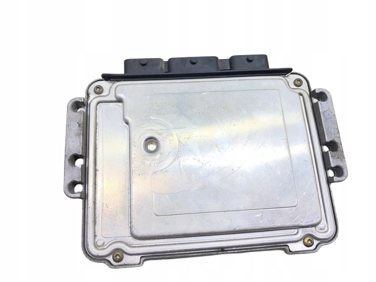unité de commande électronique uce moteur MEGANE II 1.9 DCI 0281011275 8200305678