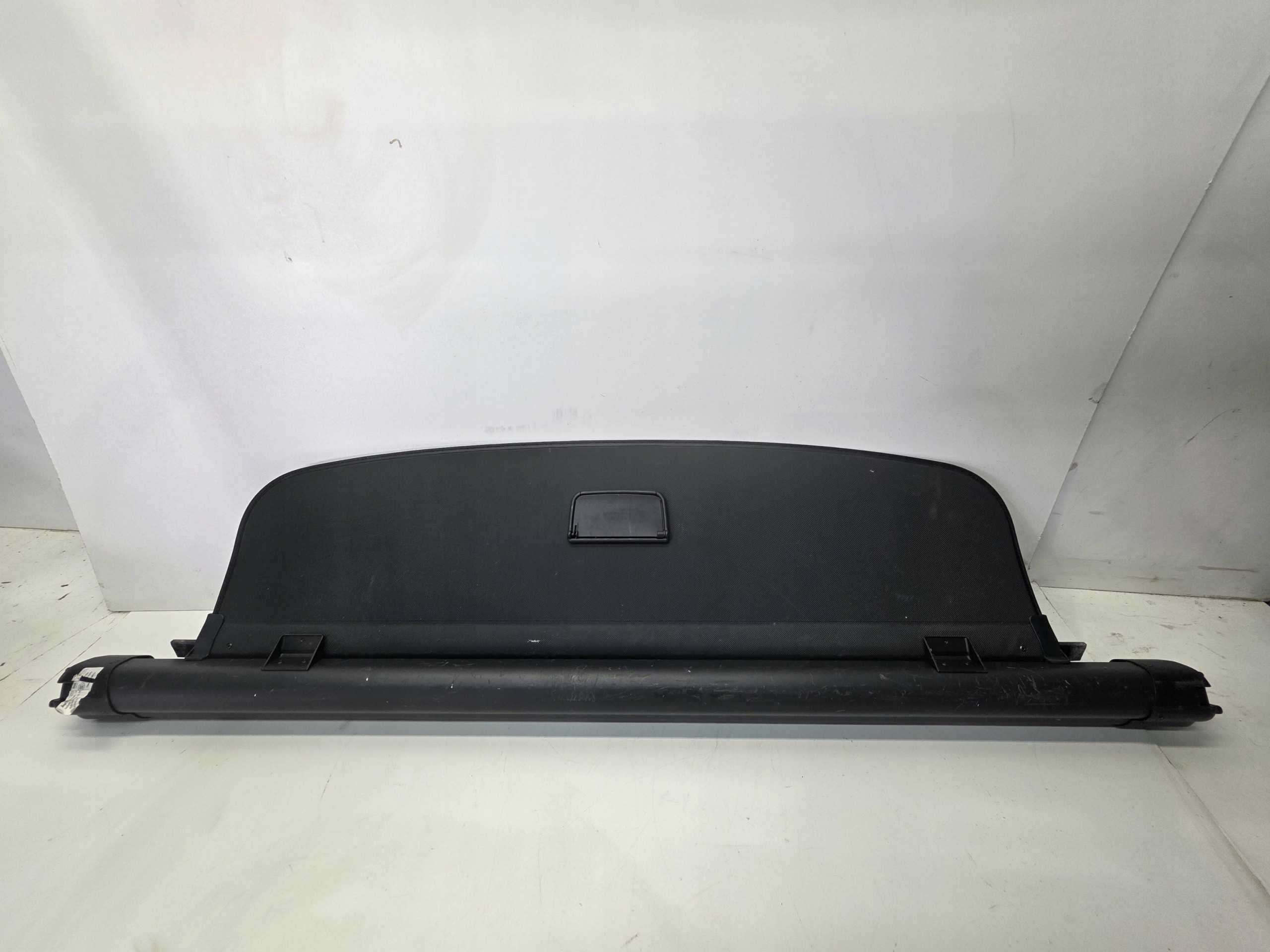 blinds boot POZIOMA AUDI A4 B9 AVANT KOMBI 8W9863553B