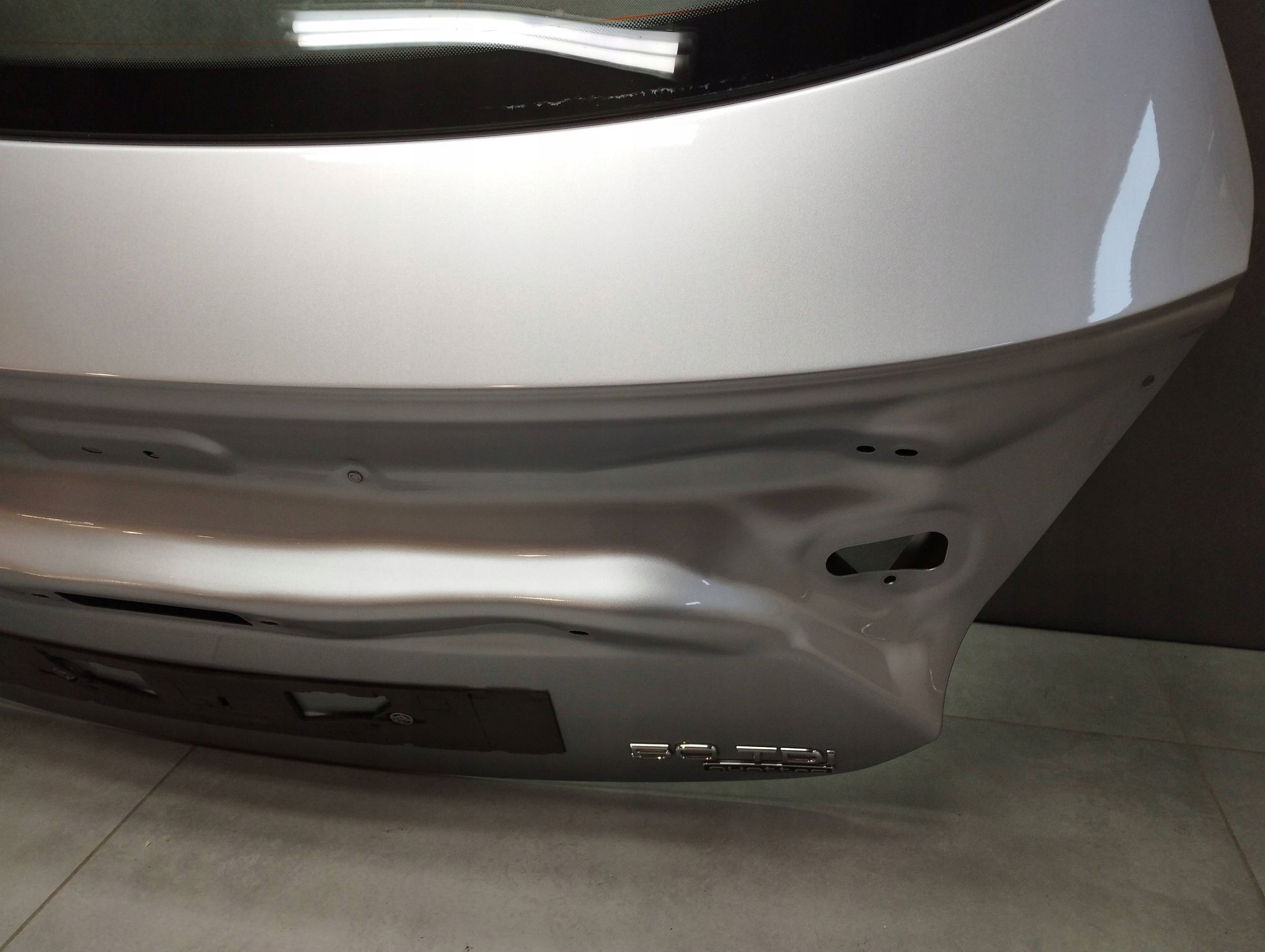Audi A7 4G 2016 boot door window LZ7G