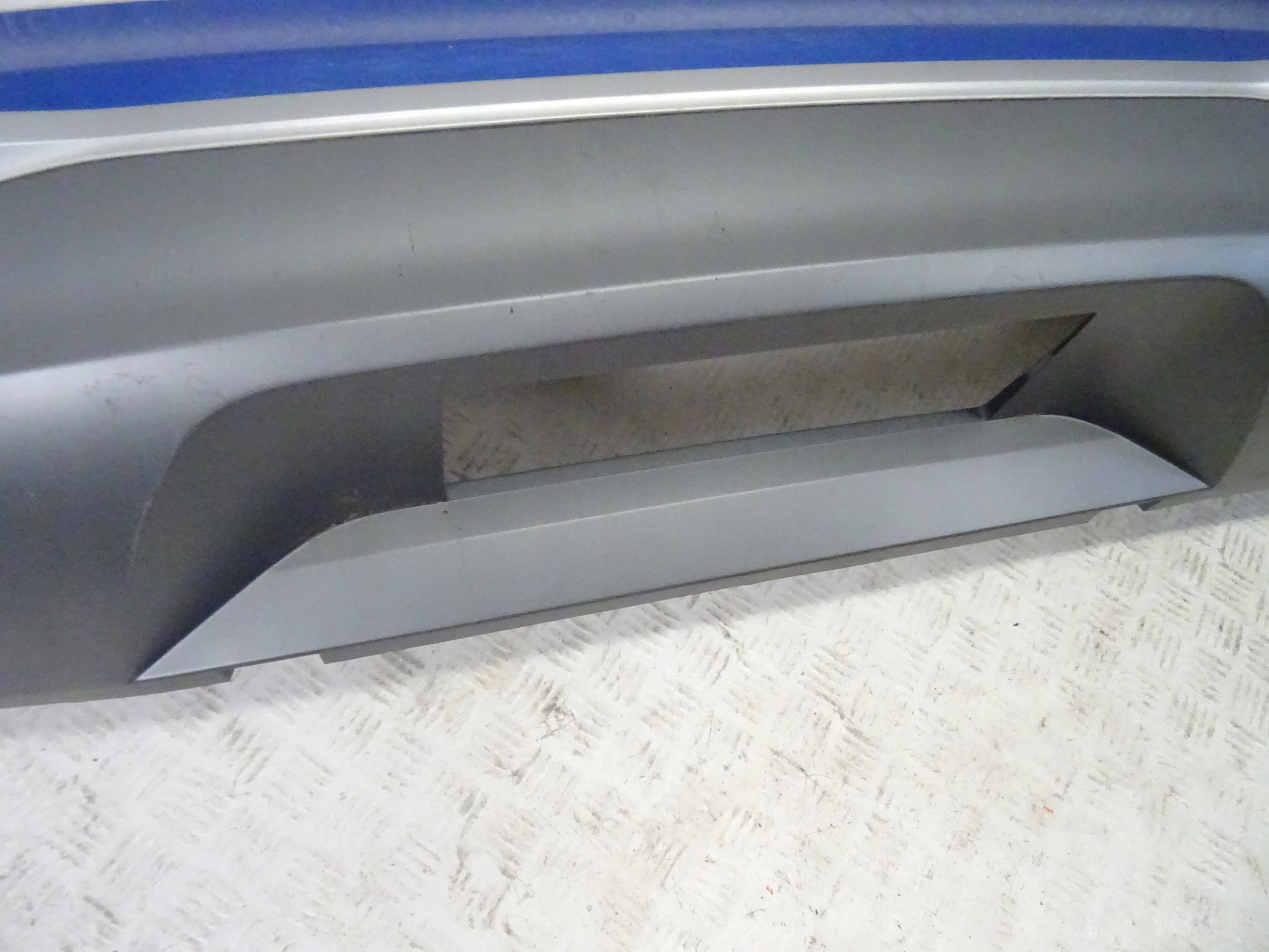 bumper rear rear part diffuser accessories AUDI Q2 S-LINE 81A807323A