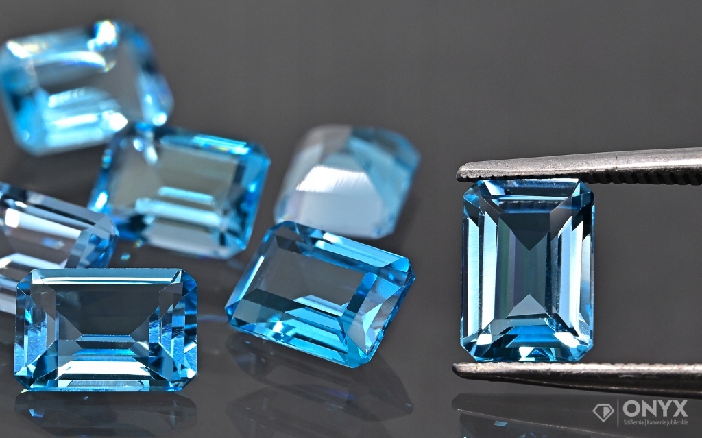 Topaz Swiss Blue fazetovaný osmihran 8x6 mm
