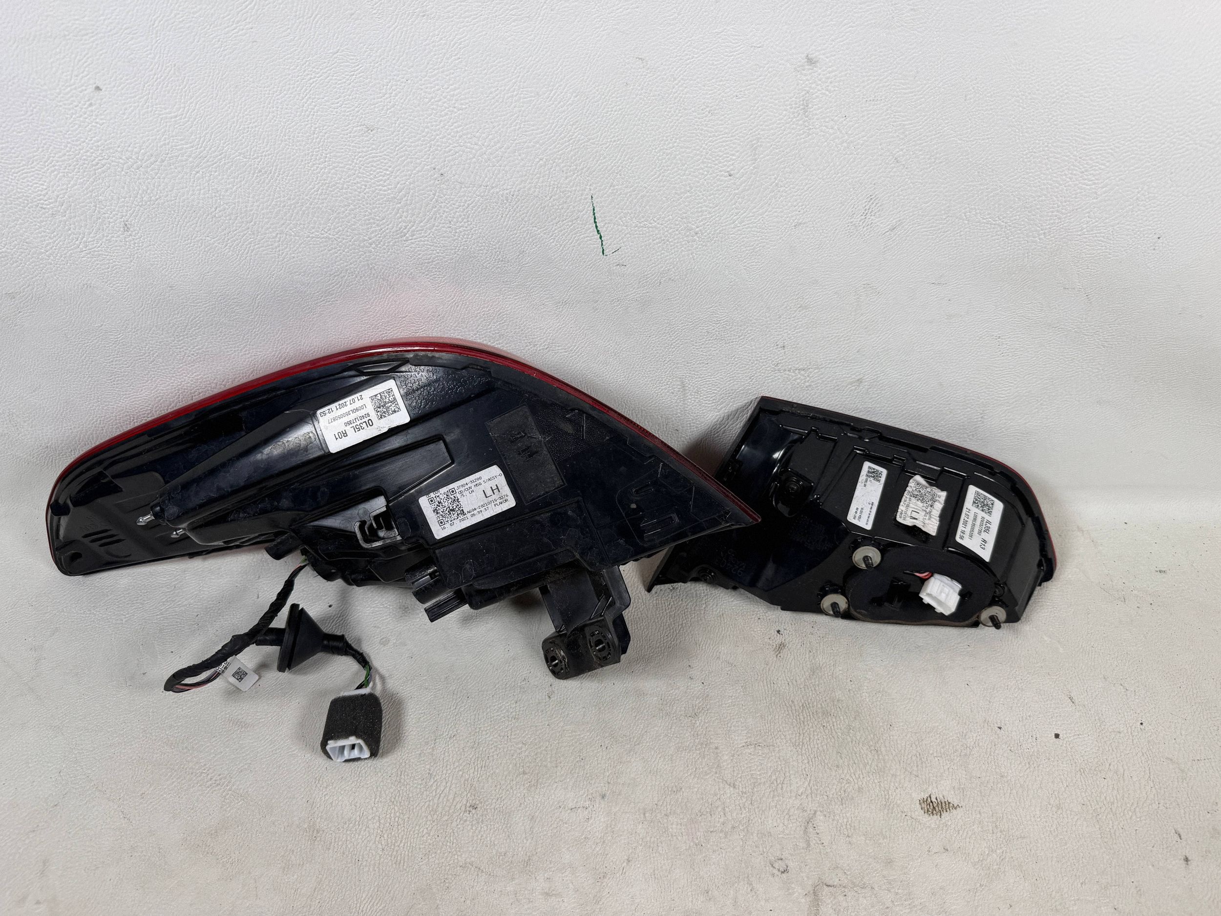Kia X Ceed Lift 22- light left rear part rear komplet