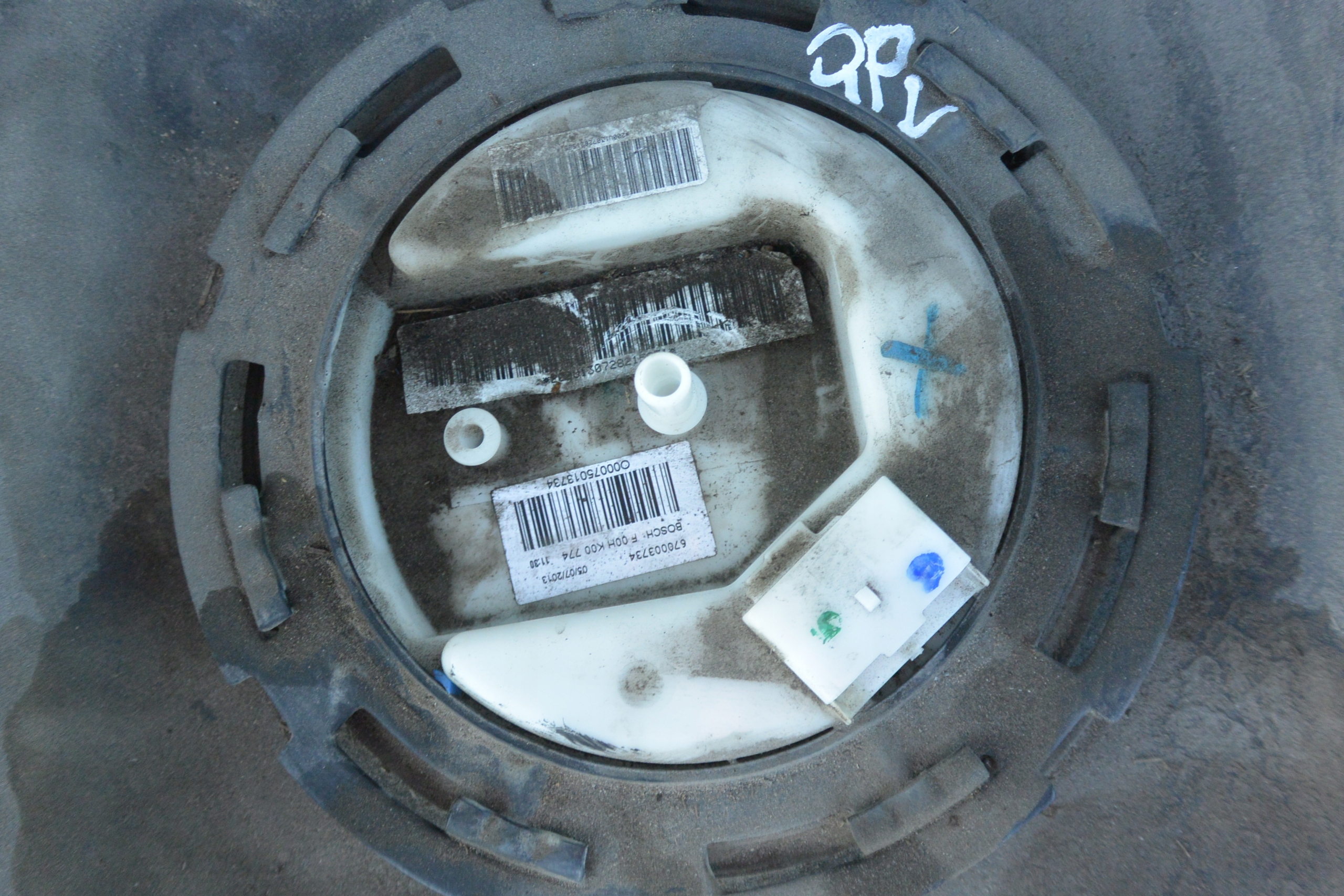 ZBIORNIK PALIWA POMPA KPL QUATTROPORTE GHIBLI Engine Type Diesel