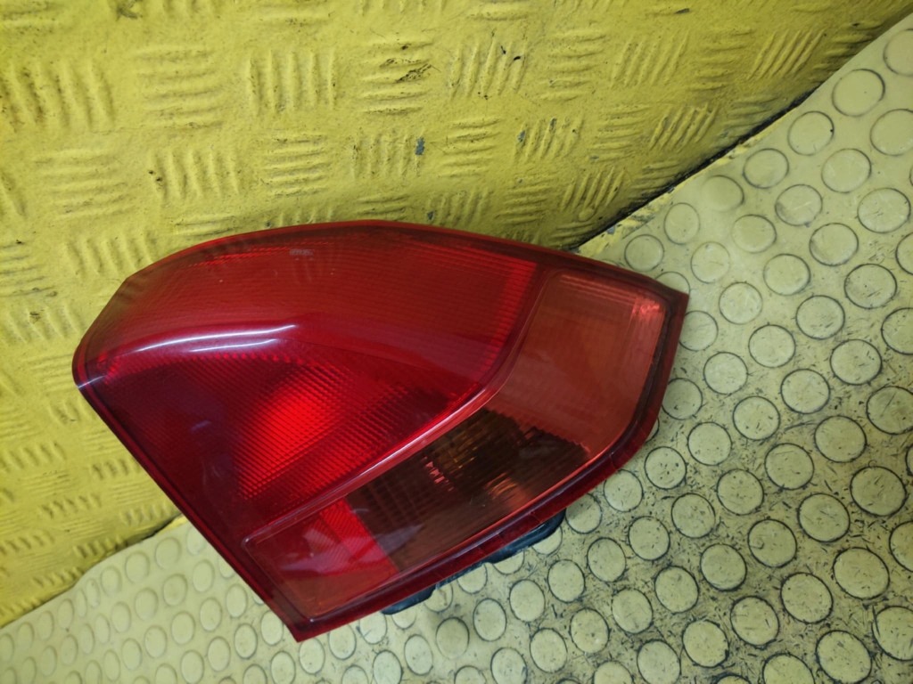 HONDA CIVIC VII sedan light right rear part