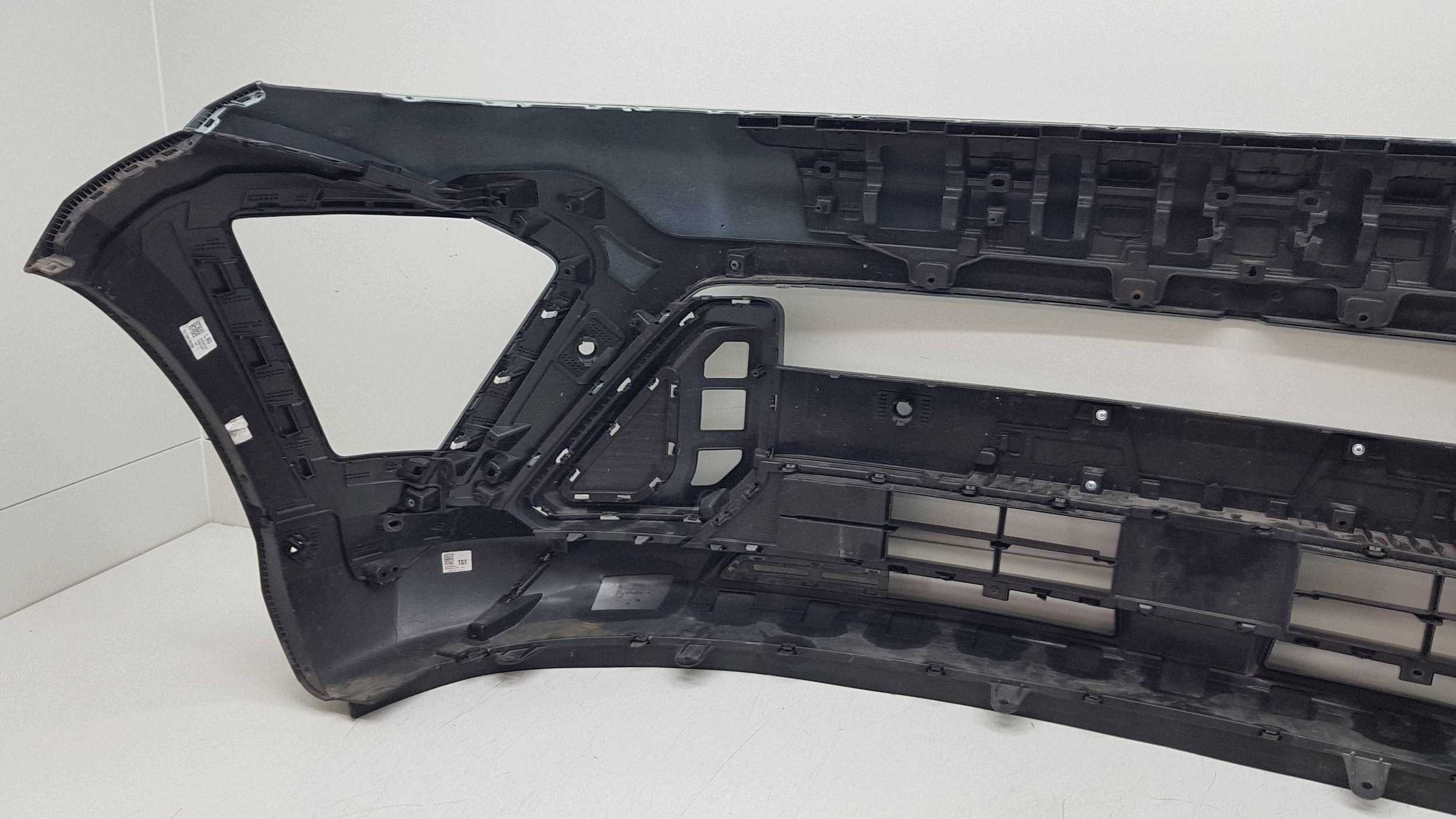 HYUNDAI KONA 2 II 2023 - bumper front 86511-BE000