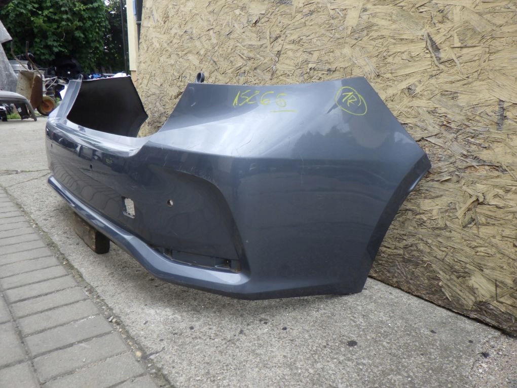 TOYOTA COROLLA E21 sedan 18- stoßstange hinten