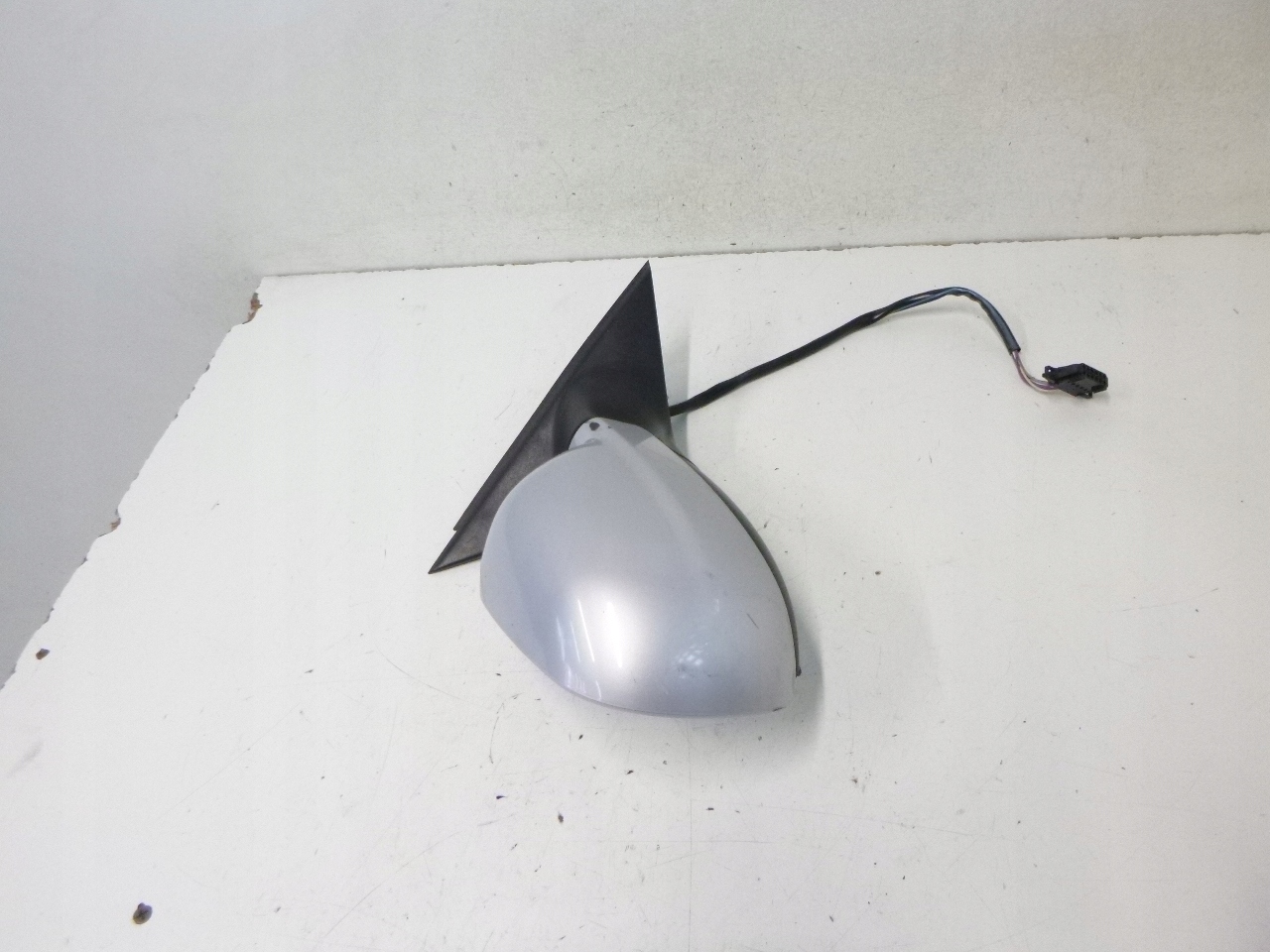 mirror right VW Passat B5 LB7Z 5 pin 1998r.